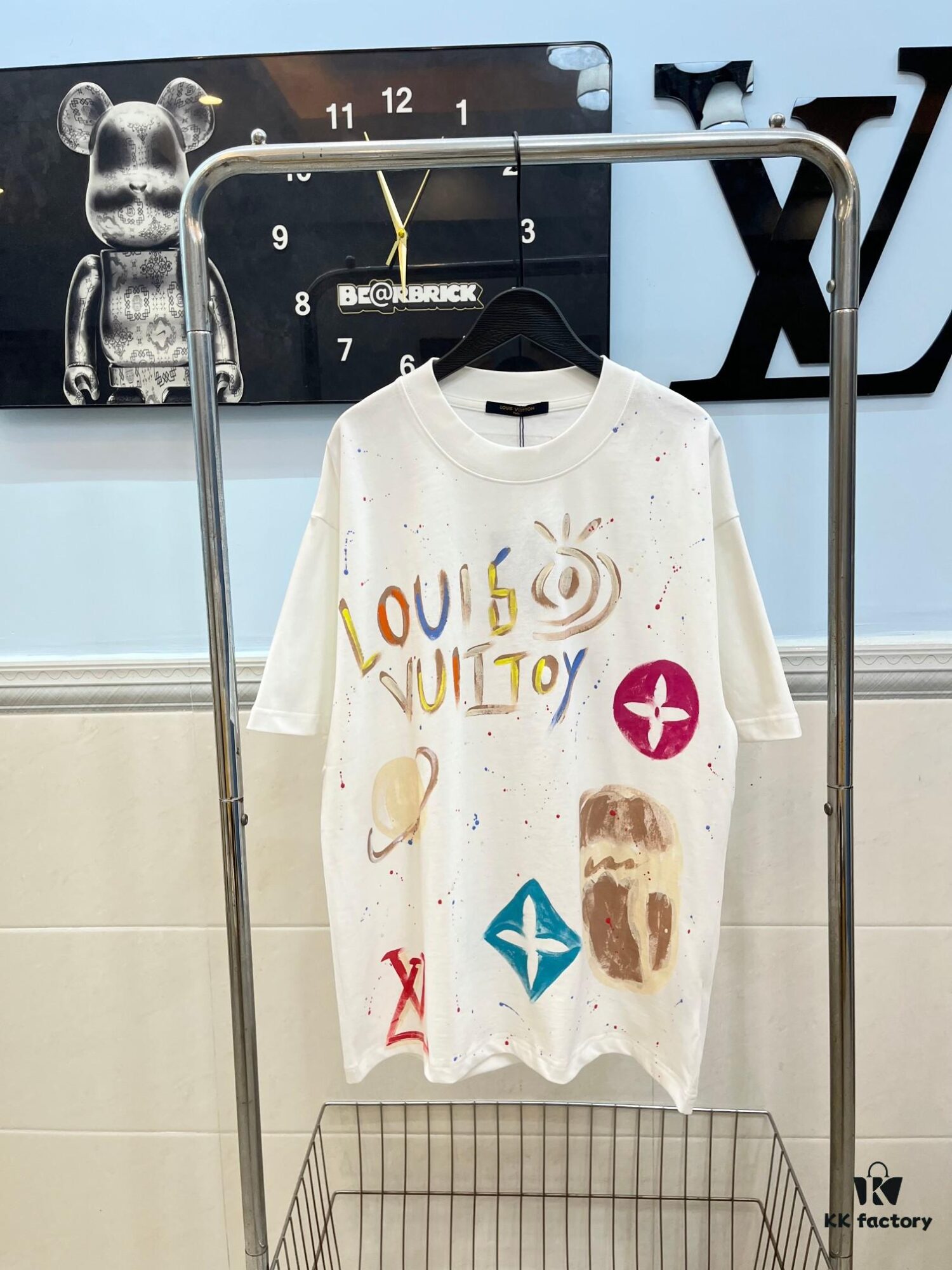 6930f5686e68136f4d9b3fe6 LOUIS VUITTON Louis Hand-painted Crow New Short Sleeve T-shirt, High Quality 280g Combed Cotton Double Yarn Fabric, Soft and Comfortable Wear, Front Hand-painted Crow Design with Special Craftsmanship for Trendy Style, Custom Dyed to Match Official Website, Full Triple Labels Included, Not Ordinary Market Version, Guaranteed Quality, Unisex Design