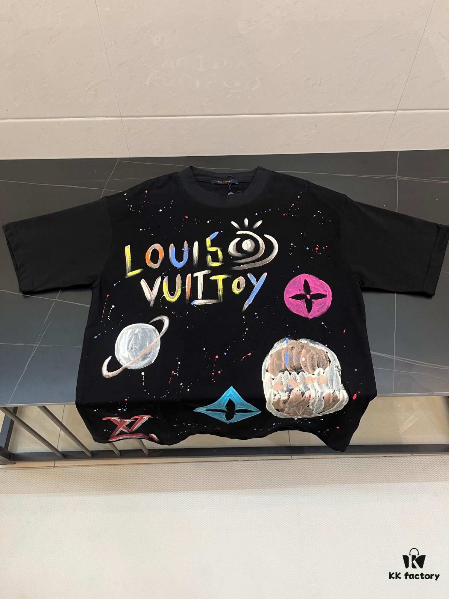 6930f5746e68136f4d9b3ff2 LOUIS VUITTON Louis Hand-painted Crow New Short Sleeve T-shirt, High Quality 280g Combed Cotton Double Yarn Fabric, Soft and Comfortable Wear, Front Hand-painted Crow Design with Special Craftsmanship for Trendy Style, Custom Dyed to Match Official Website, Full Triple Labels Included, Not Ordinary Market Version, Guaranteed Quality, Unisex Design