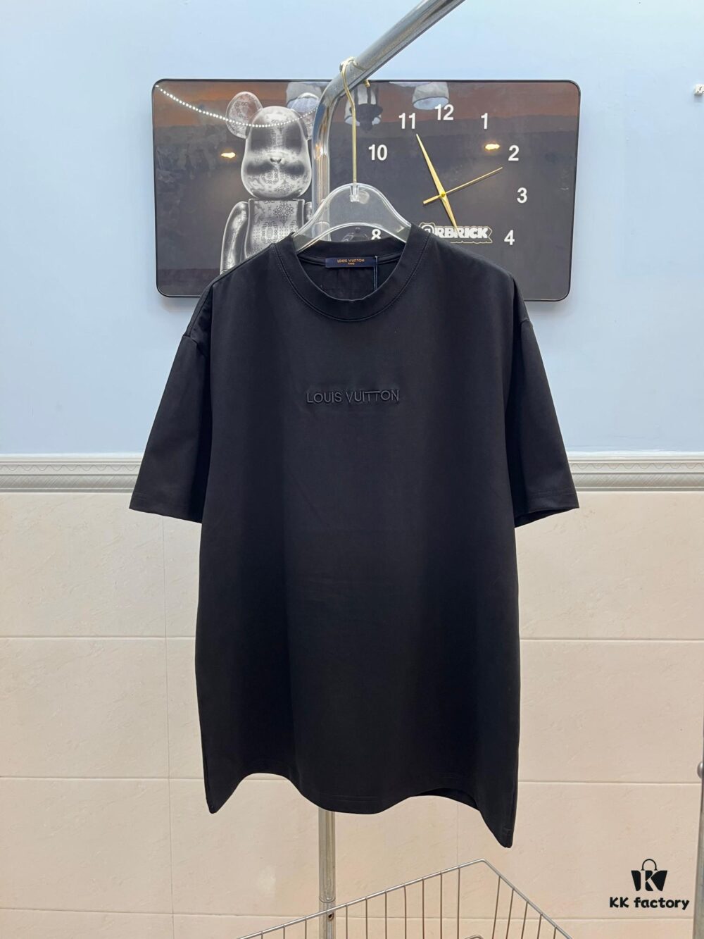 6930f5856e68136f4d9b3ffe LOUIS VUITTON Embroidered New Short Sleeve T-Shirt, High Quality 280g Double Cotton Fabric, Soft Comfortable Wear, Nylon Smooth Washed Cotton Material, Premium Front Embroidery with Special Craftsmanship, Fashion Trend Style, Custom Dyeing and Matching Official Website Design, Complete Three Labels, Not Ordinary Market Version, Guaranteed Quality, Unisex Design