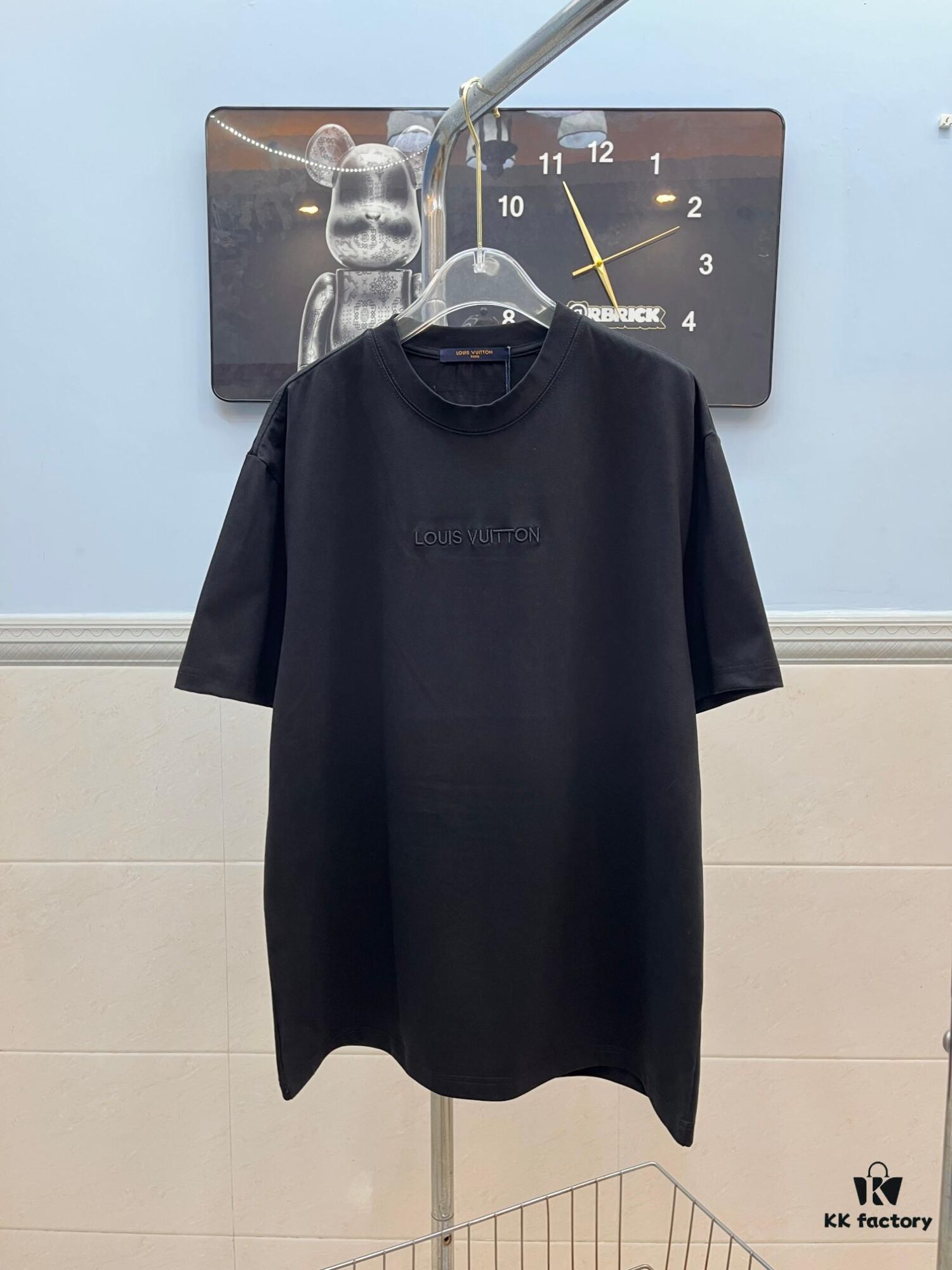 6930f5856e68136f4d9b3ffe LOUIS VUITTON Embroidered New Short Sleeve T-Shirt, High Quality 280g Double Cotton Fabric, Soft Comfortable Wear, Nylon Smooth Washed Cotton Material, Premium Front Embroidery with Special Craftsmanship, Fashion Trend Style, Custom Dyeing and Matching Official Website Design, Complete Three Labels, Not Ordinary Market Version, Guaranteed Quality, Unisex Design