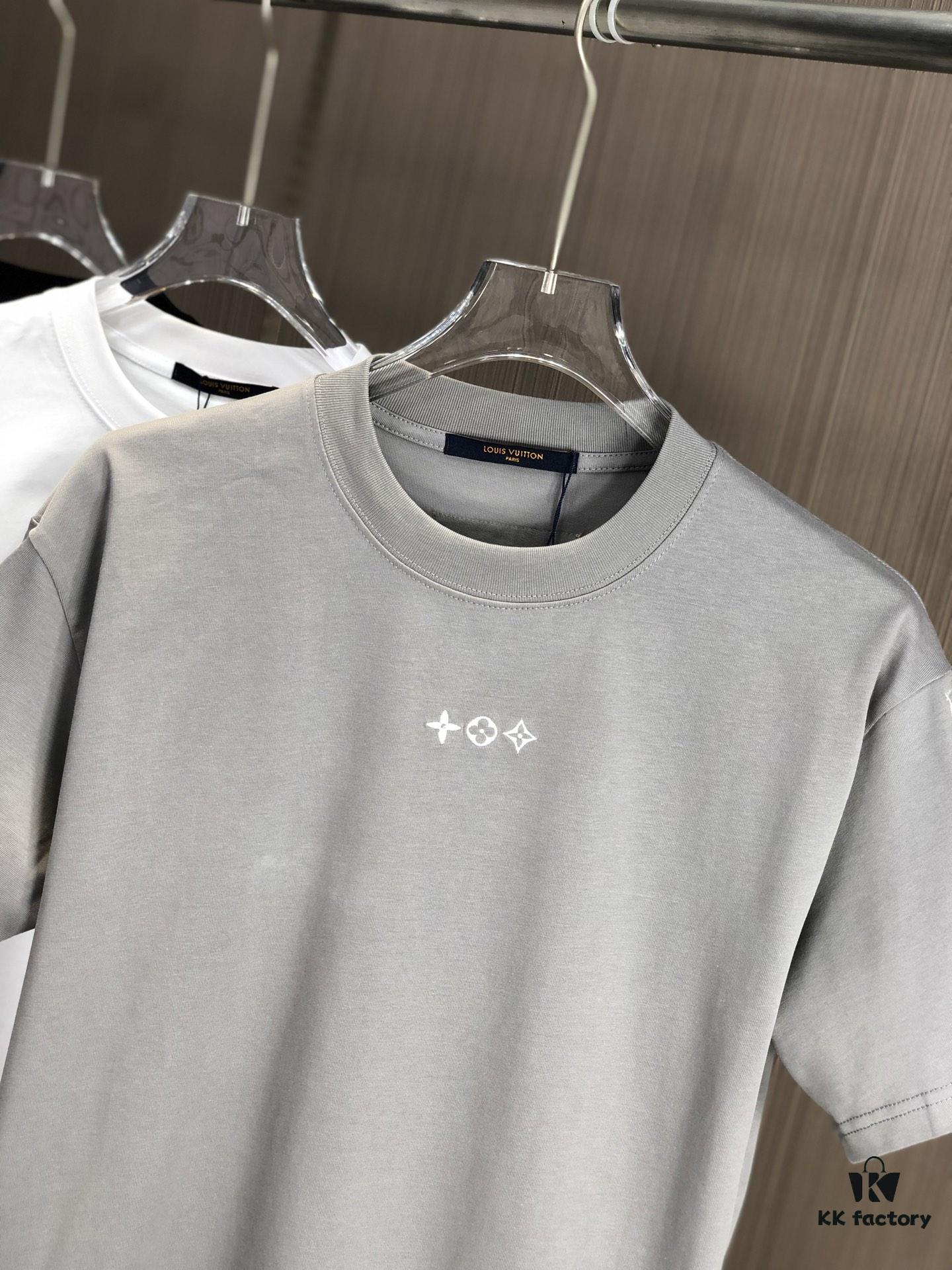 6930f59c6e68136f4d9b4011 LV Louis Vuitton 2025 Spring/Summer New Arrival Round Neck Short Sleeve T-Shirt with Front Embroidery and Back Chain Stitch Design, Made from 320g Double-Layer Combed Cotton Fabric, Slightly Loose Fit, Soft and Substantial Fabric Texture, Unisex Style