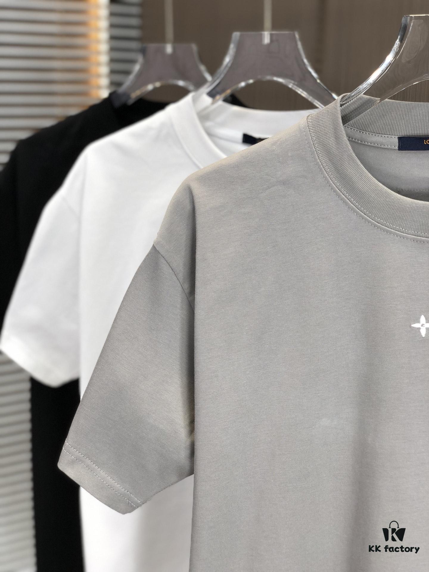 6930f59f6e68136f4d9b4013 LV Louis Vuitton 2025 Spring/Summer New Arrival Round Neck Short Sleeve T-Shirt with Front Embroidery and Back Chain Stitch Design, Made from 320g Double-Layer Combed Cotton Fabric, Slightly Loose Fit, Soft and Substantial Fabric Texture, Unisex Style