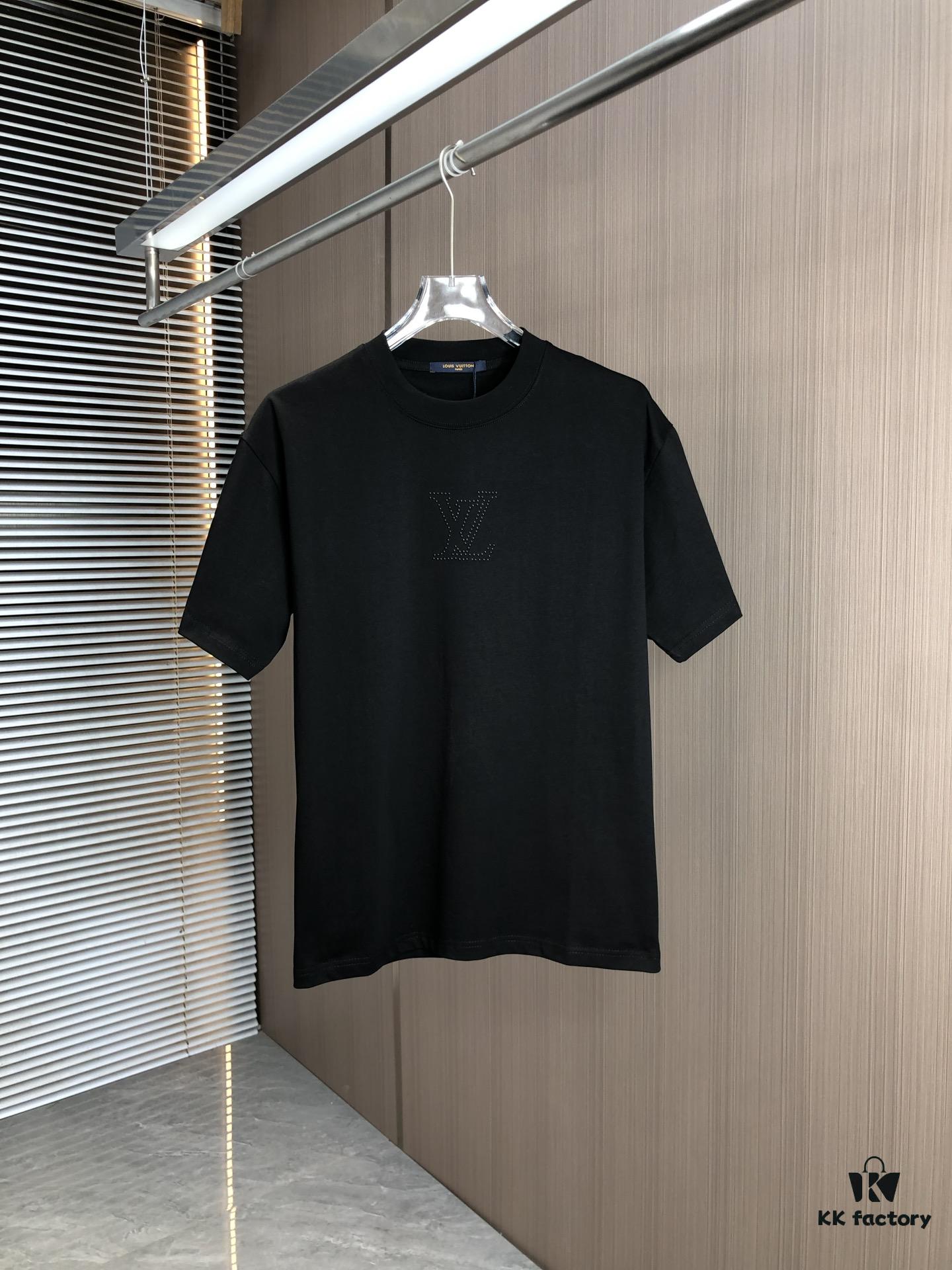 6930f5bf6e68136f4d9b4039 LV Louis Vuitton 2025 Spring/Summer New Arrival Round Neck Short Sleeve T-Shirt with Hot-Stone Embellishment and Engraved Pattern Technique, Made from High-Density 320g Double-Yarn Combed Cotton Fabric, Slightly Loose Fit, Soft and Substantial Fabric Texture, Unisex Design