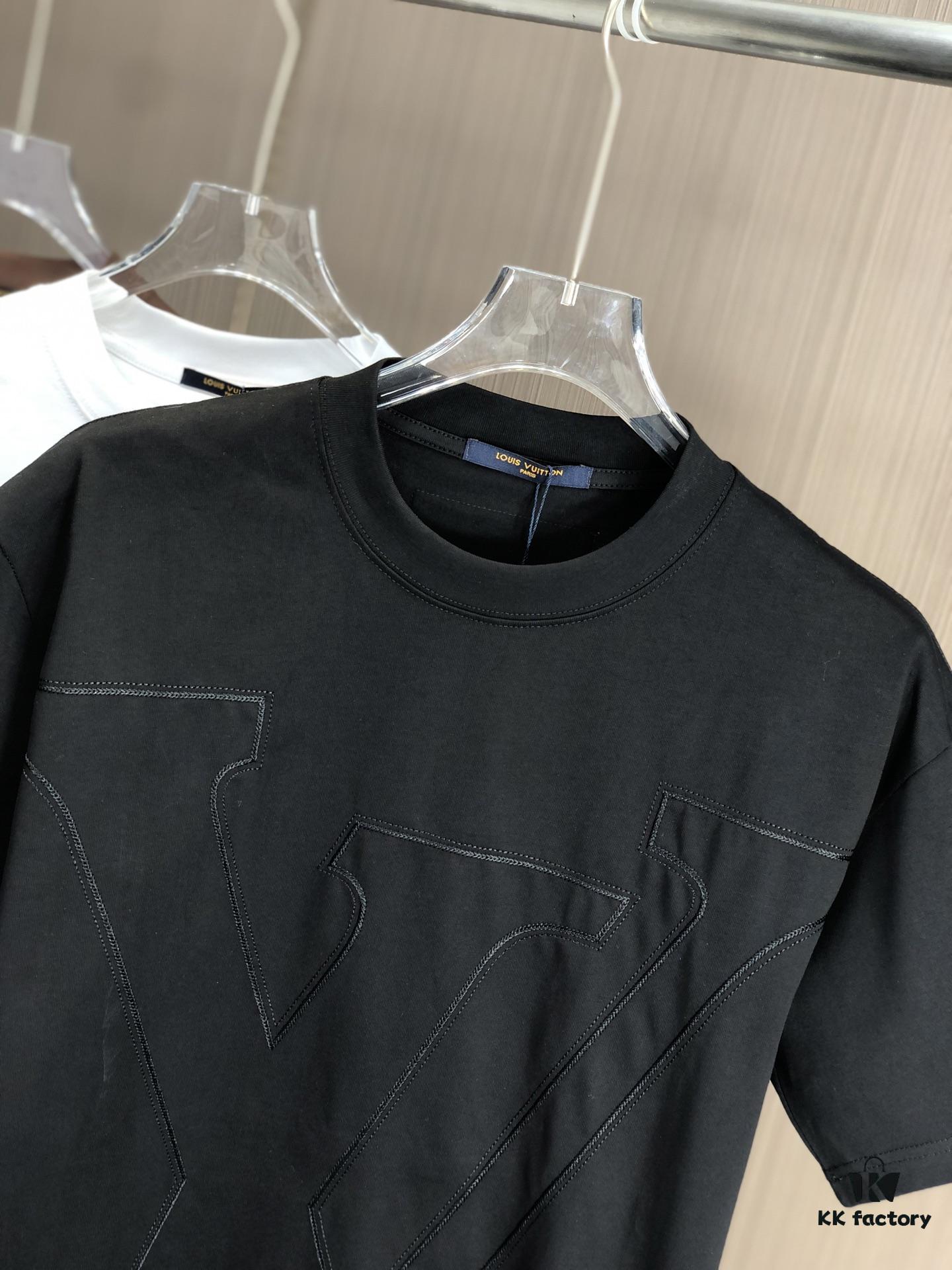 6930f5db6e68136f4d9b4051 Louis Vuitton 2025 Spring/Summer New Arrival Round Neck Short Sleeve T-Shirt with Chain and Single-Needle Embroidery, Premium 320g Double-Combed Cotton Fabric, Slightly Loose Unisex Fit
