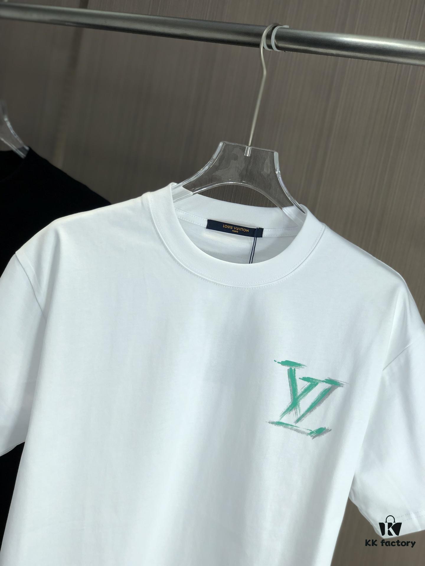 6930f5fa6e68136f4d9b406f LV Louis Vuitton 2025 Spring-Summer New Arrival Round Neck Short Sleeve T-Shirt with Hand-Painted Print, Made from 320g Double-Layer Combed Cotton Fabric, Slightly Loose Fit, Soft and Substantial Fabric Texture, Unisex Design
