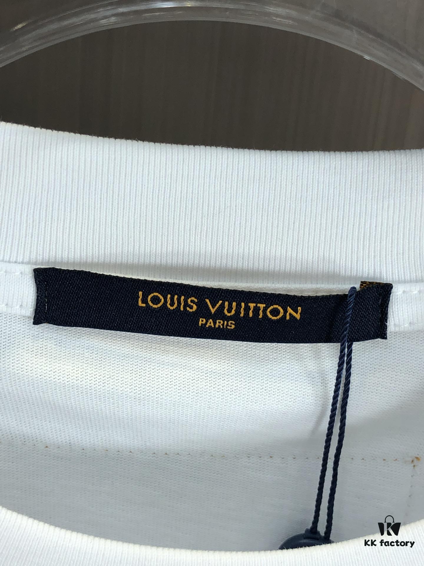 6930f5fd6e68136f4d9b4071 LV Louis Vuitton 2025 Spring-Summer New Arrival Round Neck Short Sleeve T-Shirt with Hand-Painted Print, Made from 320g Double-Layer Combed Cotton Fabric, Slightly Loose Fit, Soft and Substantial Fabric Texture, Unisex Design