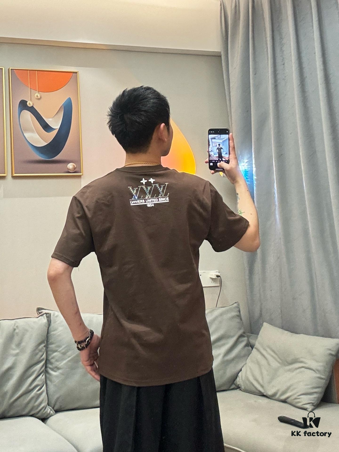 Real-shot model photo