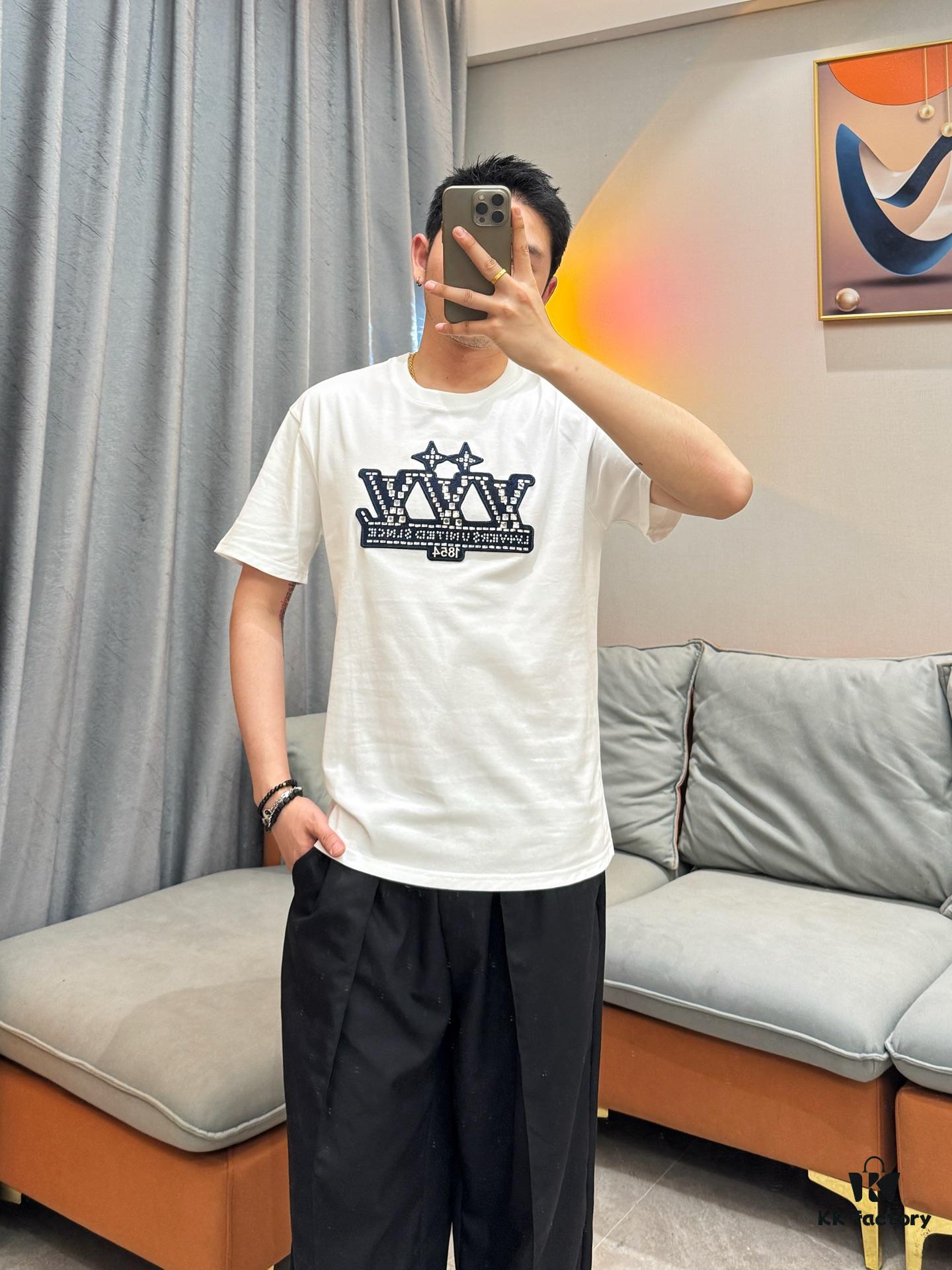 Real-shot model photo
