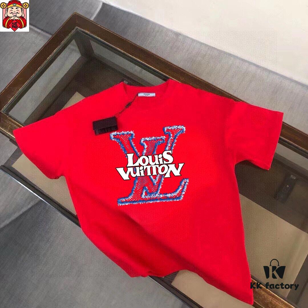 6930f6776e68136f4d9b410b LV Louis Vuitton Men's Casual Short-Sleeve T-Shirt, 2025 Spring/Summer New Arrival, Premium Logo Craftsmanship, Imported Silk-Cotton Fabric, Stylish and Versatile Design