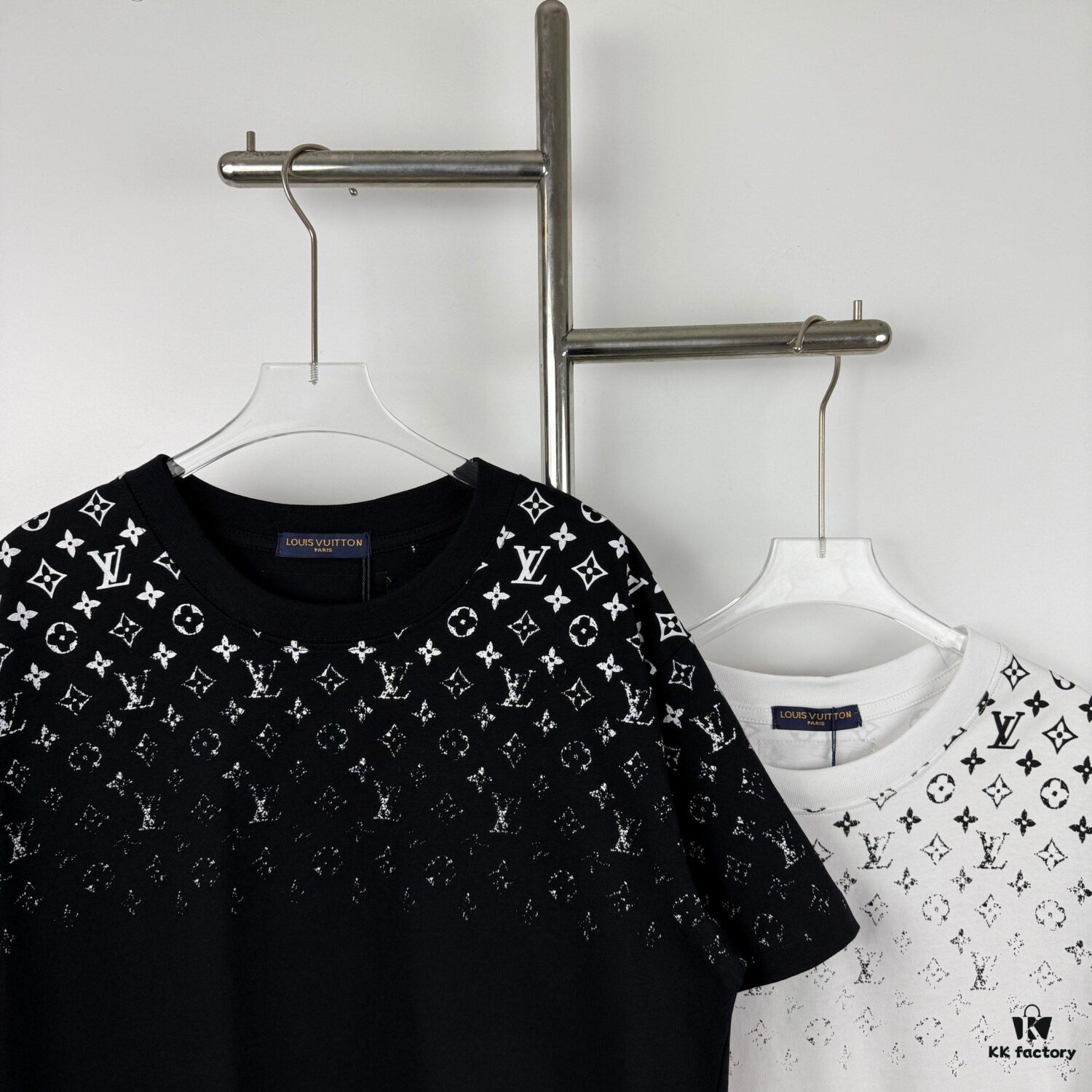 New Louis Vuitton 270g Crew Neck Short Sleeve T-Shirt with Gradient Starry Night Logo Print