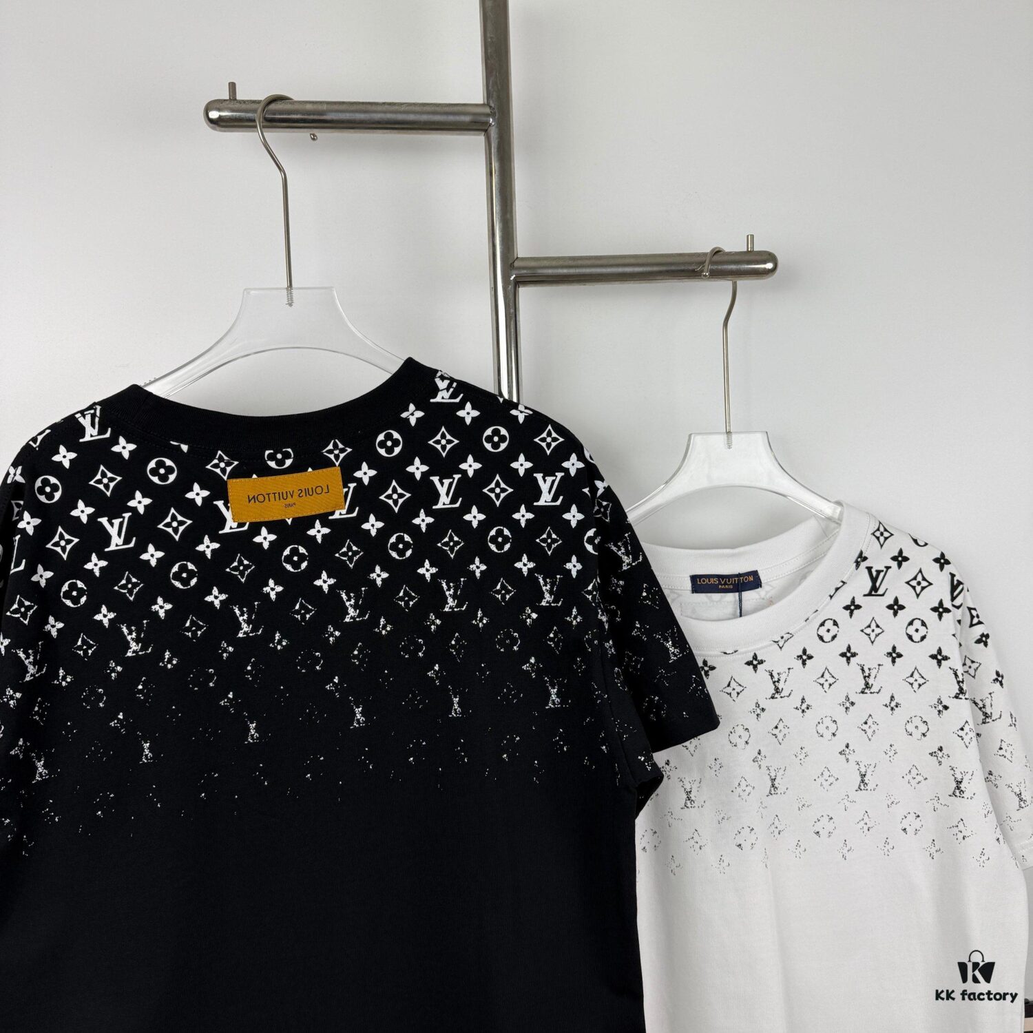 New Louis Vuitton 270g Crew Neck Short Sleeve T-Shirt with Gradient Starry Night Logo Print