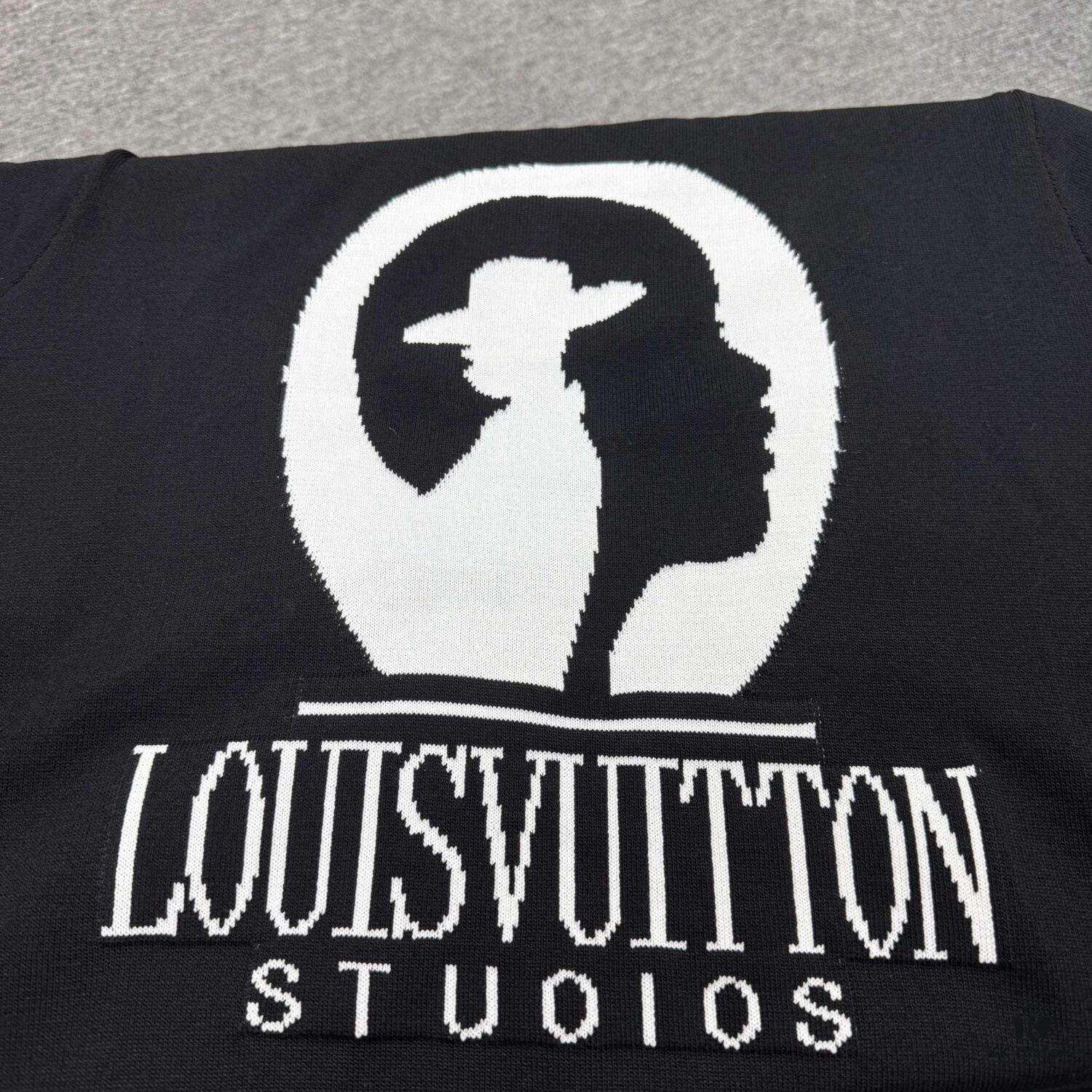 6930f7256e68136f4d9b41a4 New Arrival Louis Vuitton Unisex Black and White Portrait Knit Short Sleeve T-Shirt
