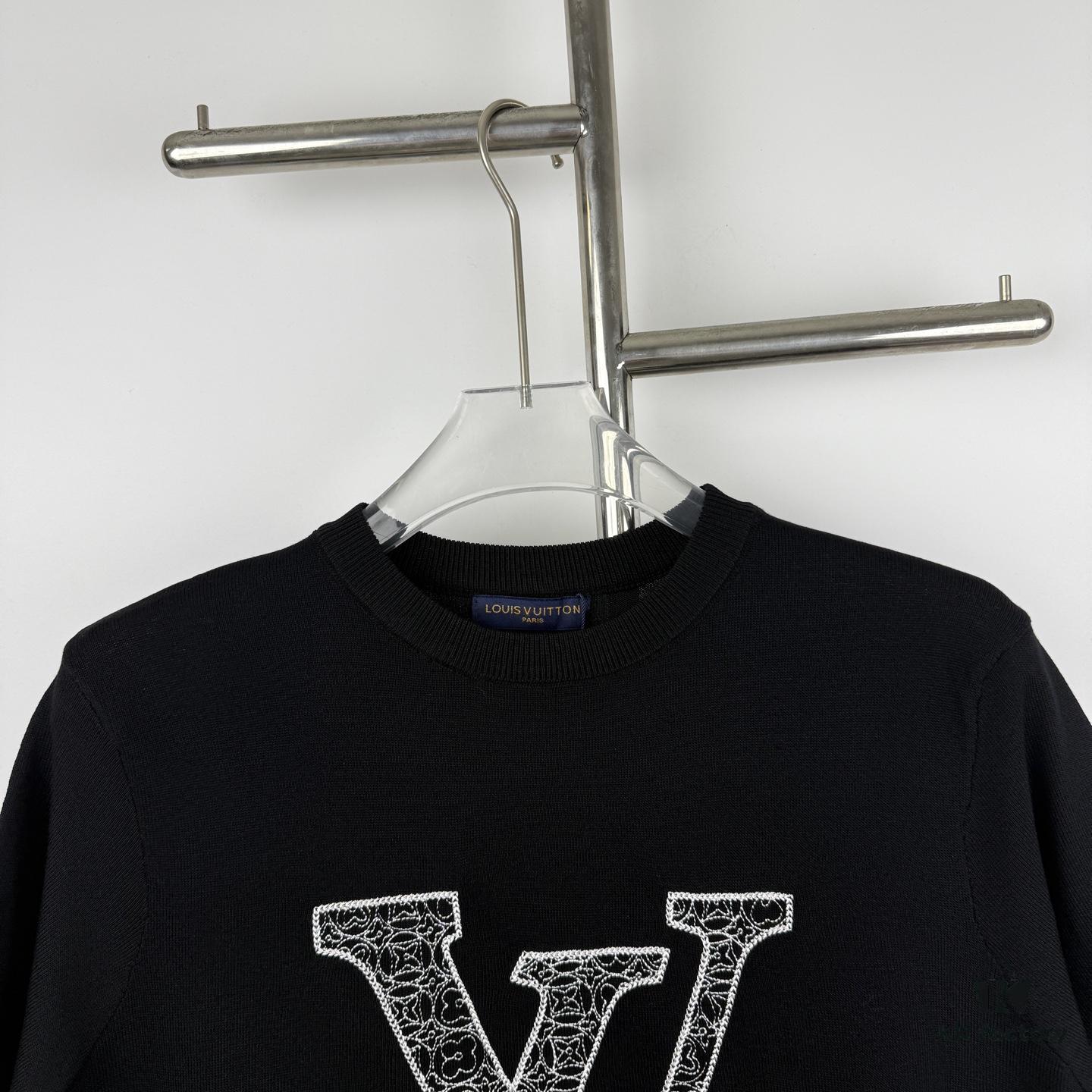 6930f7296e68136f4d9b41a9 New Louis Vuitton LV Embroidered Crew Neck Logo Short Sleeve Unisex