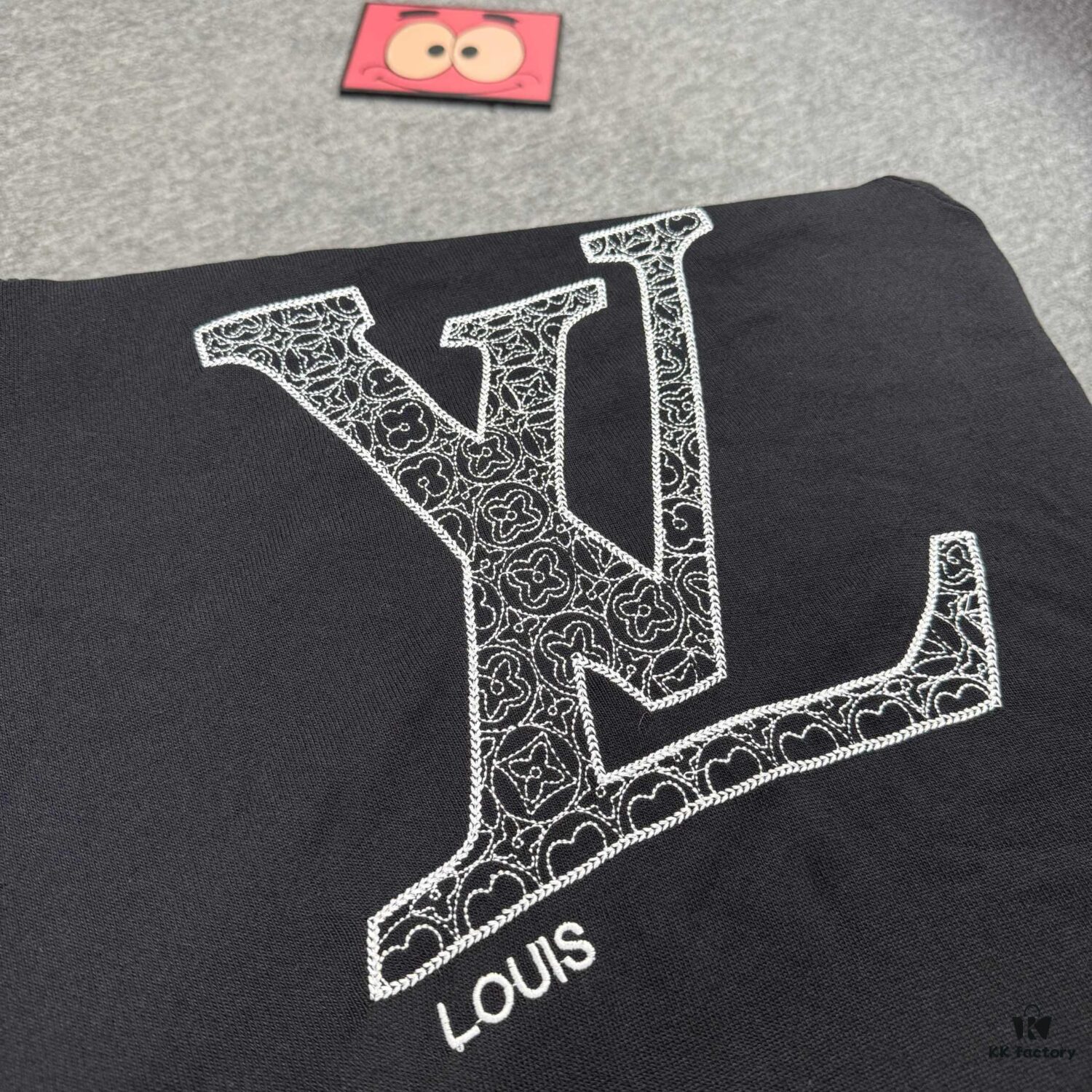 6930f7306e68136f4d9b41ae New Louis Vuitton LV Embroidered Crew Neck Logo Short Sleeve Unisex