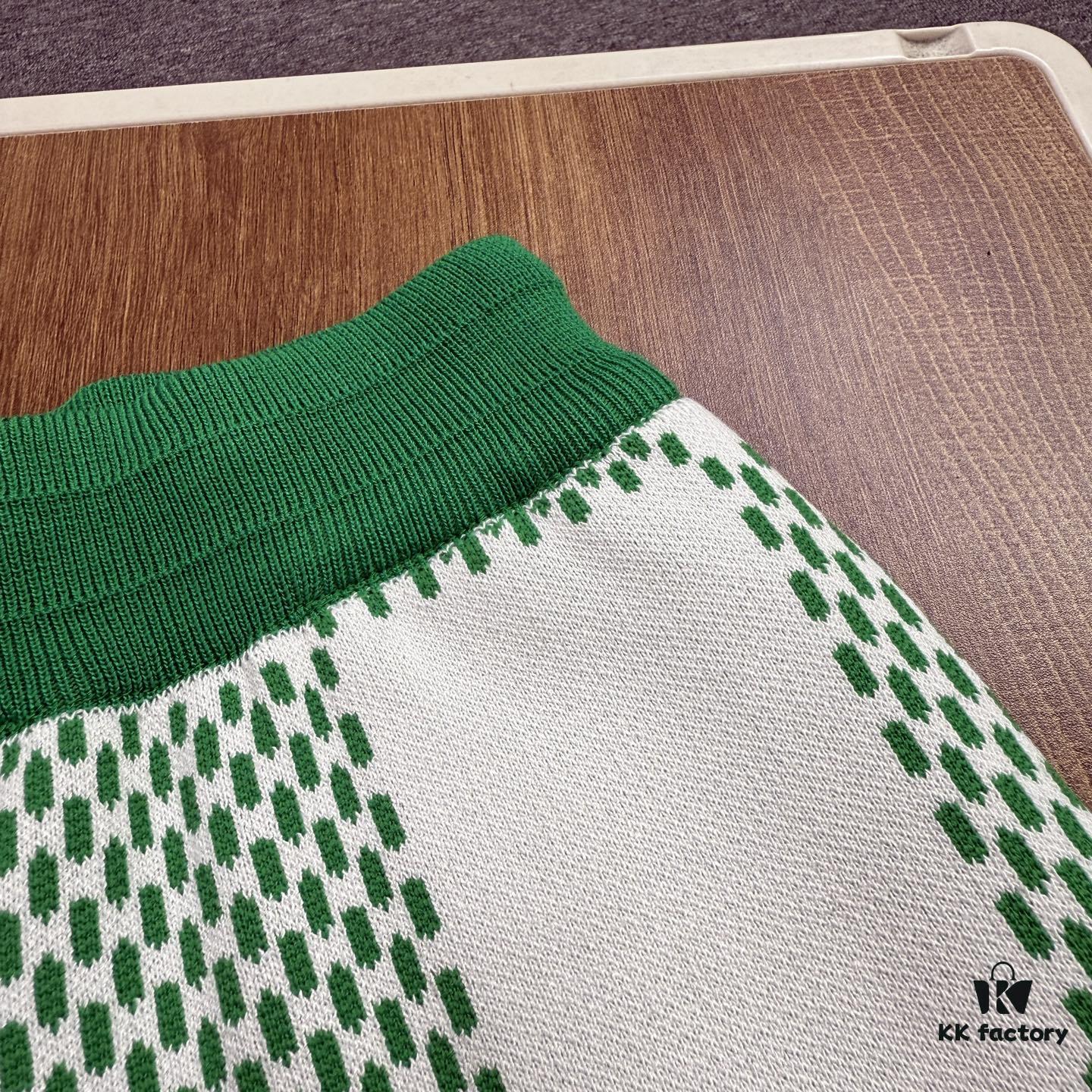 6930f7566e68136f4d9b41dc New Arrival Louis Vuitton 1V 25SS Large Checkerboard Jacquard Knit Shorts