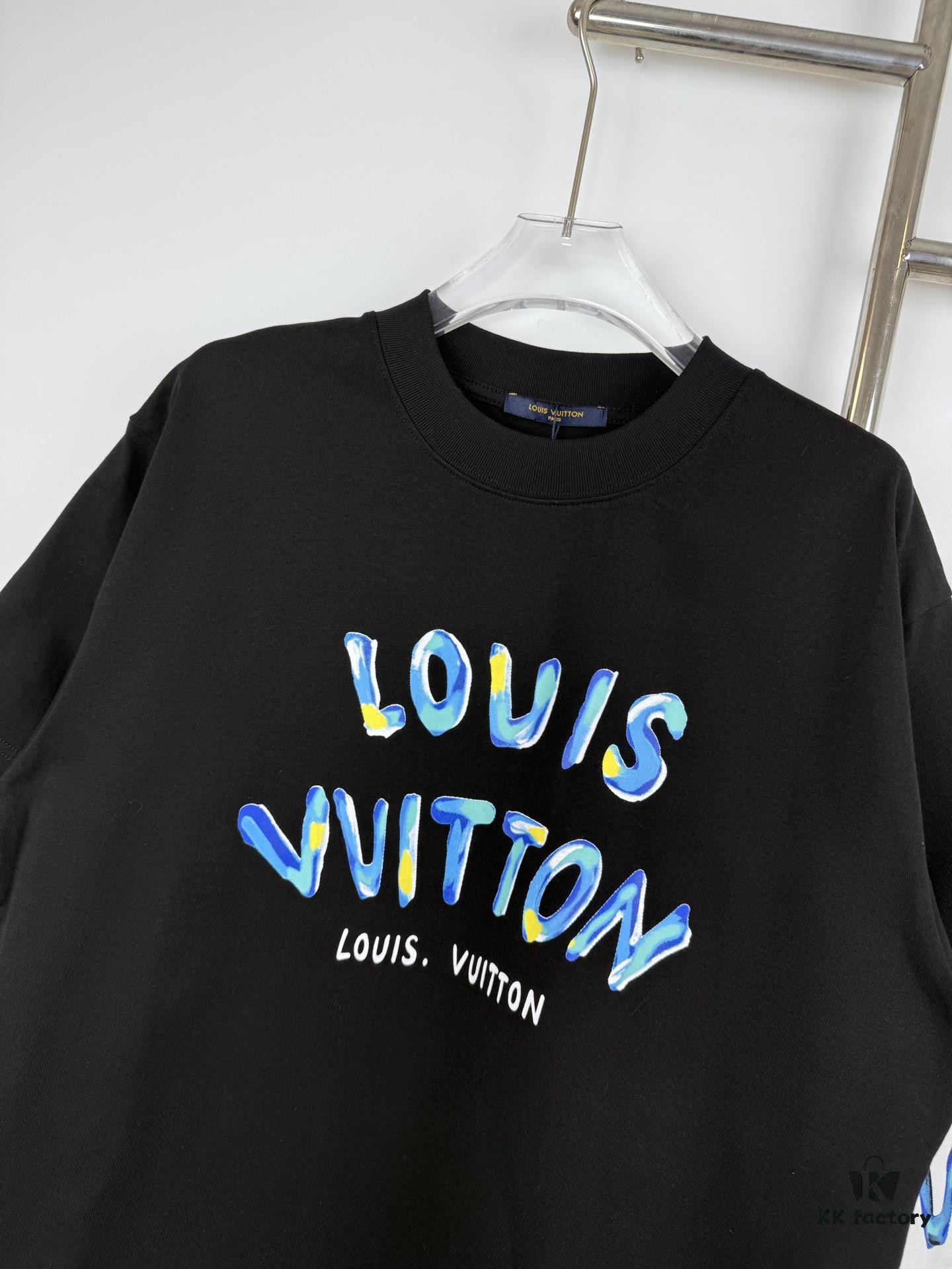 6930f7786e68136f4d9b41ff LOUIS VUITTON Graffiti Print Logo Round Neck Short Sleeve T-Shirt Unisex Casual Loose Fit