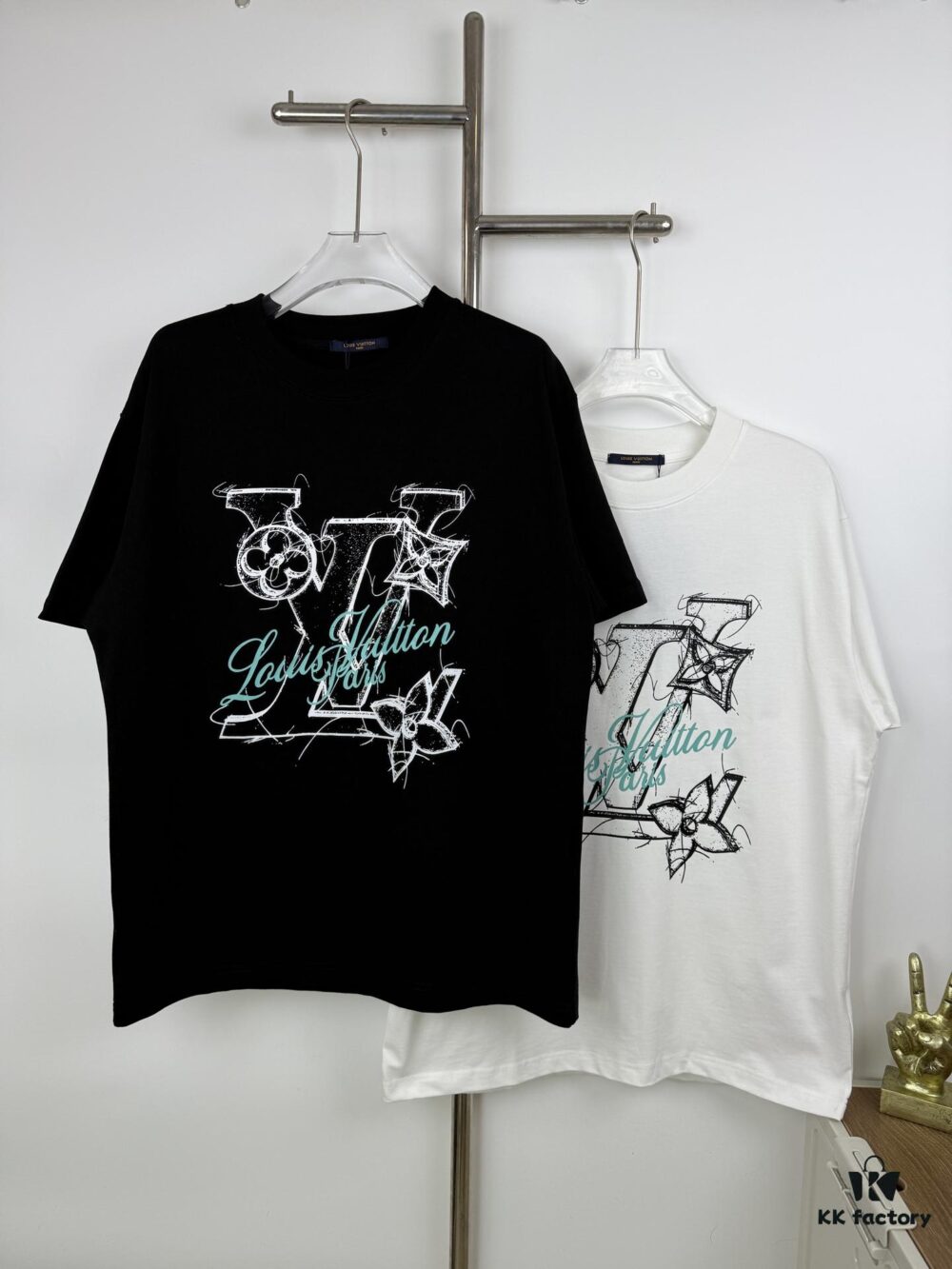 6930f78d6e68136f4d9b4210 LOUISVUITTON Classic Parody Graffiti Print Logo Round Neck Short Sleeve T-Shirt Unisex Casual Loose Fit