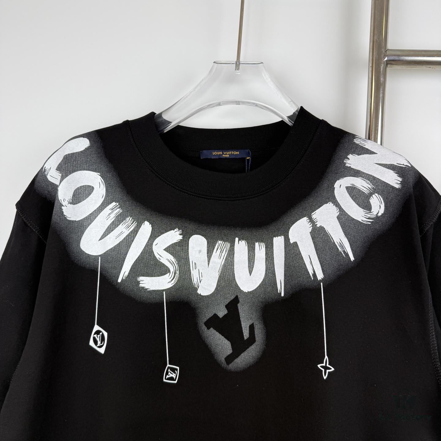 LOUIS VUITTON Classic Graffiti Print Logo Round Neck Short Sleeve T-Shirt Unisex Couples Style Loose Fit