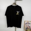 6930f7a26e68136f4d9b4221 Louis Vuitton 24SS Runway Exclusive LV Logo Hand-Drawn Graffiti Digital Print Crew Neck Short Sleeve T-Shirt