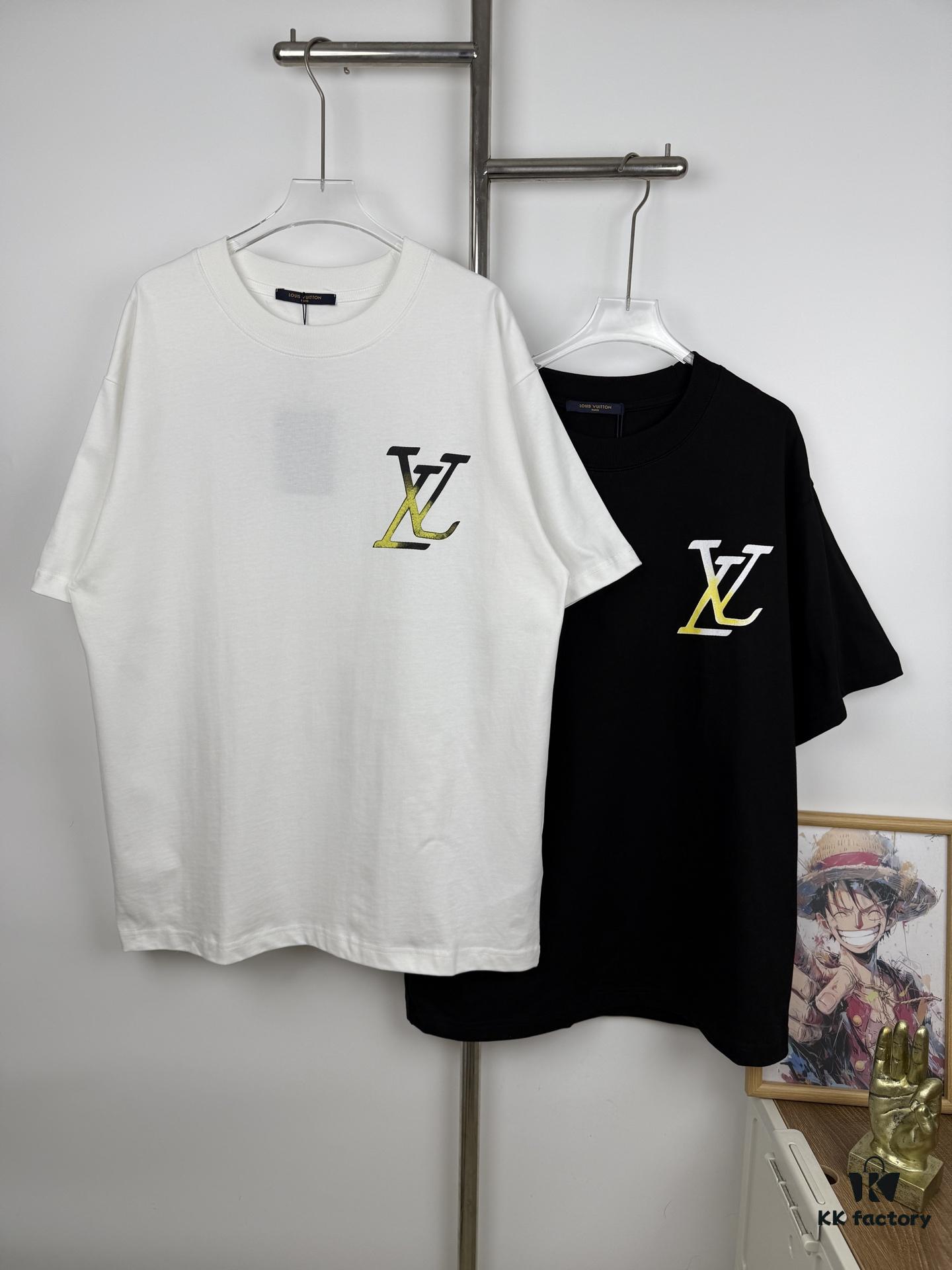 6930f7a96e68136f4d9b4226 Louis Vuitton 24SS Runway Exclusive LV Logo Hand-Drawn Graffiti Digital Print Crew Neck Short Sleeve T-Shirt