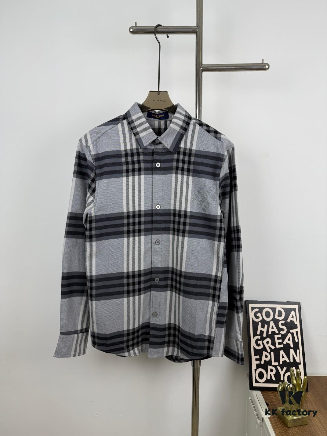 6930f7d06e68136f4d9b424c Louis Vuitton LV Plaid Letter Flannel Shirt Jacket