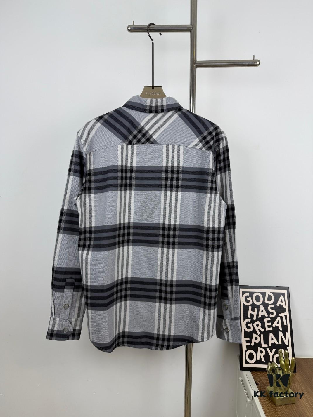 6930f7d16e68136f4d9b424d Louis Vuitton LV Plaid Letter Flannel Shirt Jacket