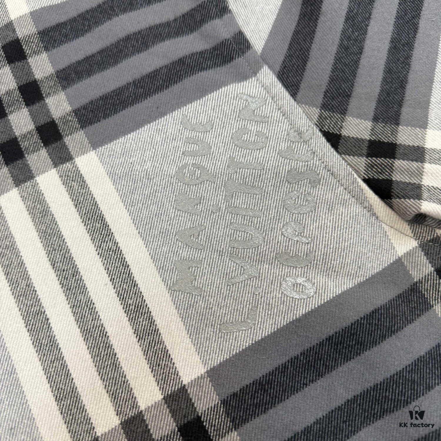 6930f7d66e68136f4d9b4252 Louis Vuitton LV Plaid Letter Flannel Shirt Jacket