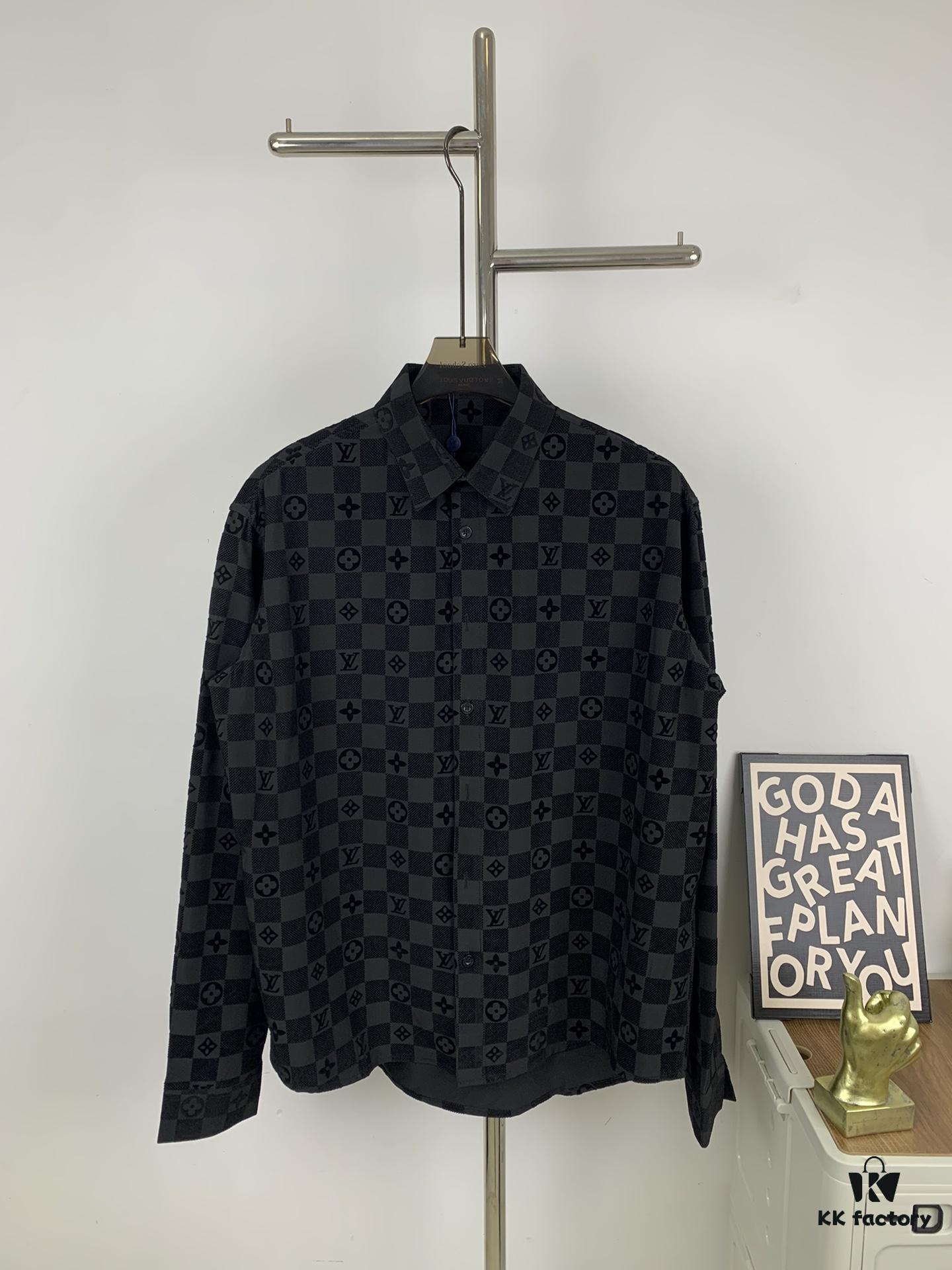 6930f8806e68136f4d9b42fe New Louis Vuitton 24SS Flocked Letter All-Over Mosaic Check Jacquard Shirt Jacket Unisex
