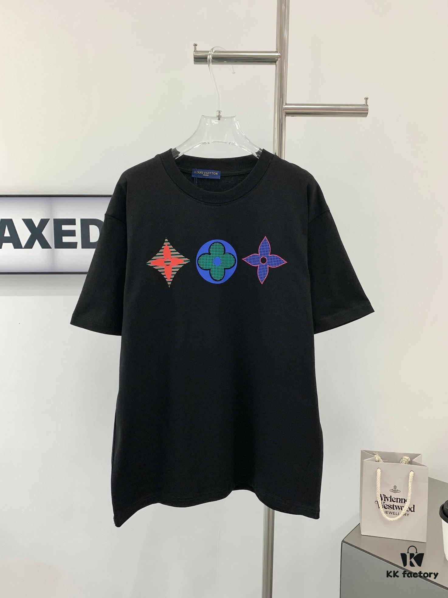6930f8f56e68136f4d9b4395 New Arrival LOUIS VUITTON LV Chest Tricolor Flower Logo Printed Short Sleeve T-Shirt