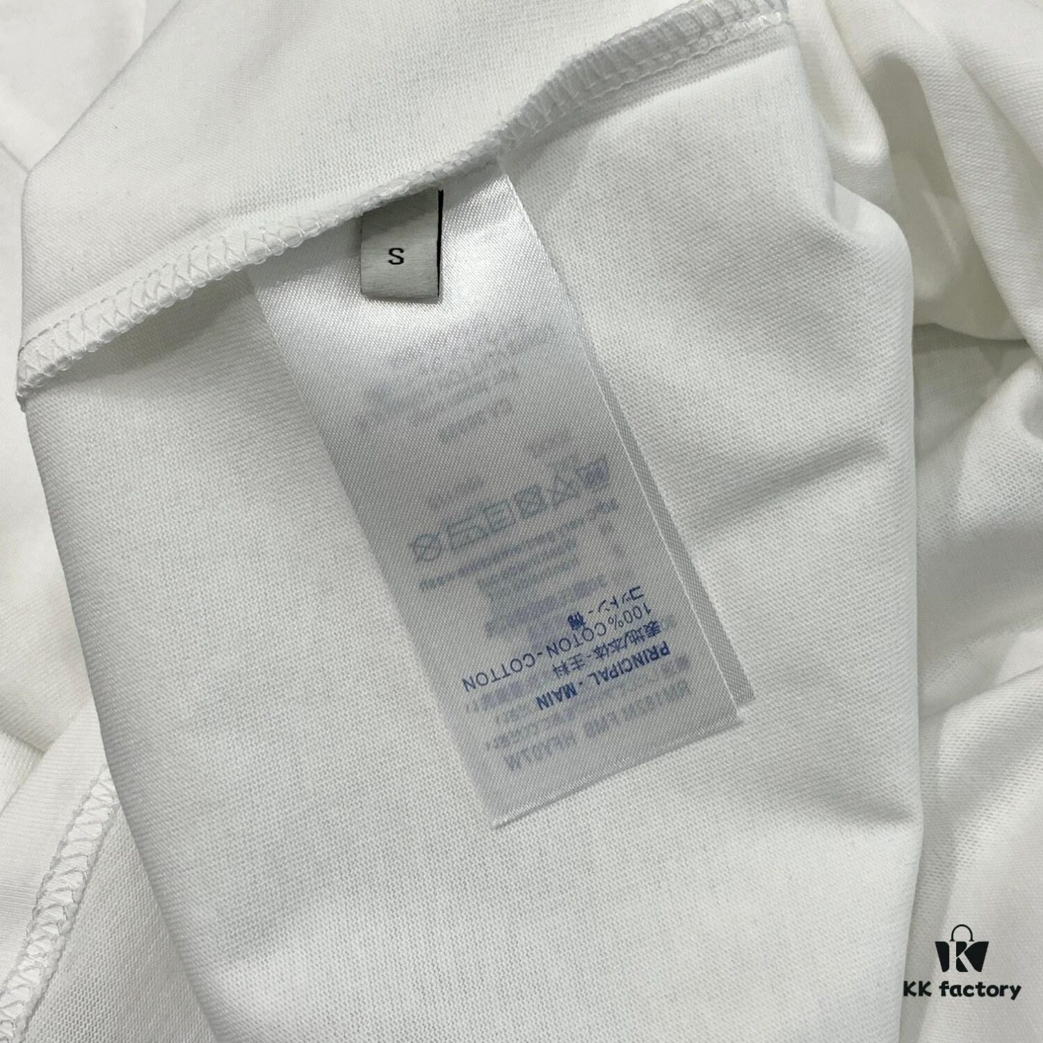 6930f8fb6e68136f4d9b439c New Arrival LOUIS VUITTON LV Chest Tricolor Flower Logo Printed Short Sleeve T-Shirt