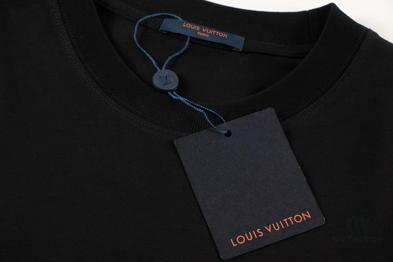 6930f9846e68136f4d9b4449 2025 New Arrival Louis Vuitton Short Sleeve T-Shirt