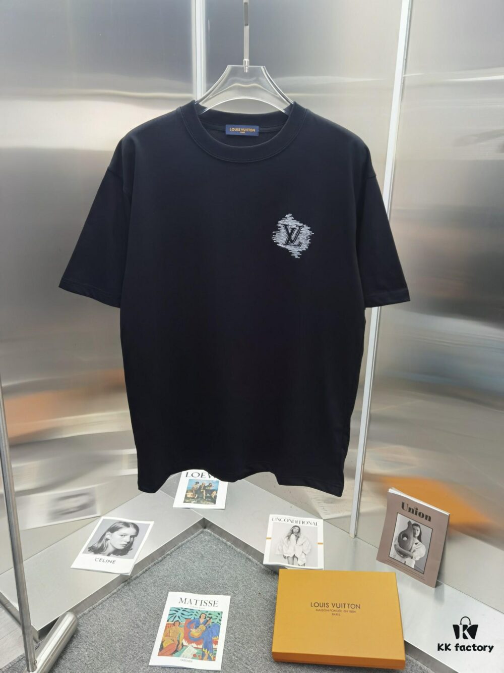 6930fa8e6e68136f4d9b45b8 Louis 1V (Embroidered Premium Version, Distinct from Standard Stock)