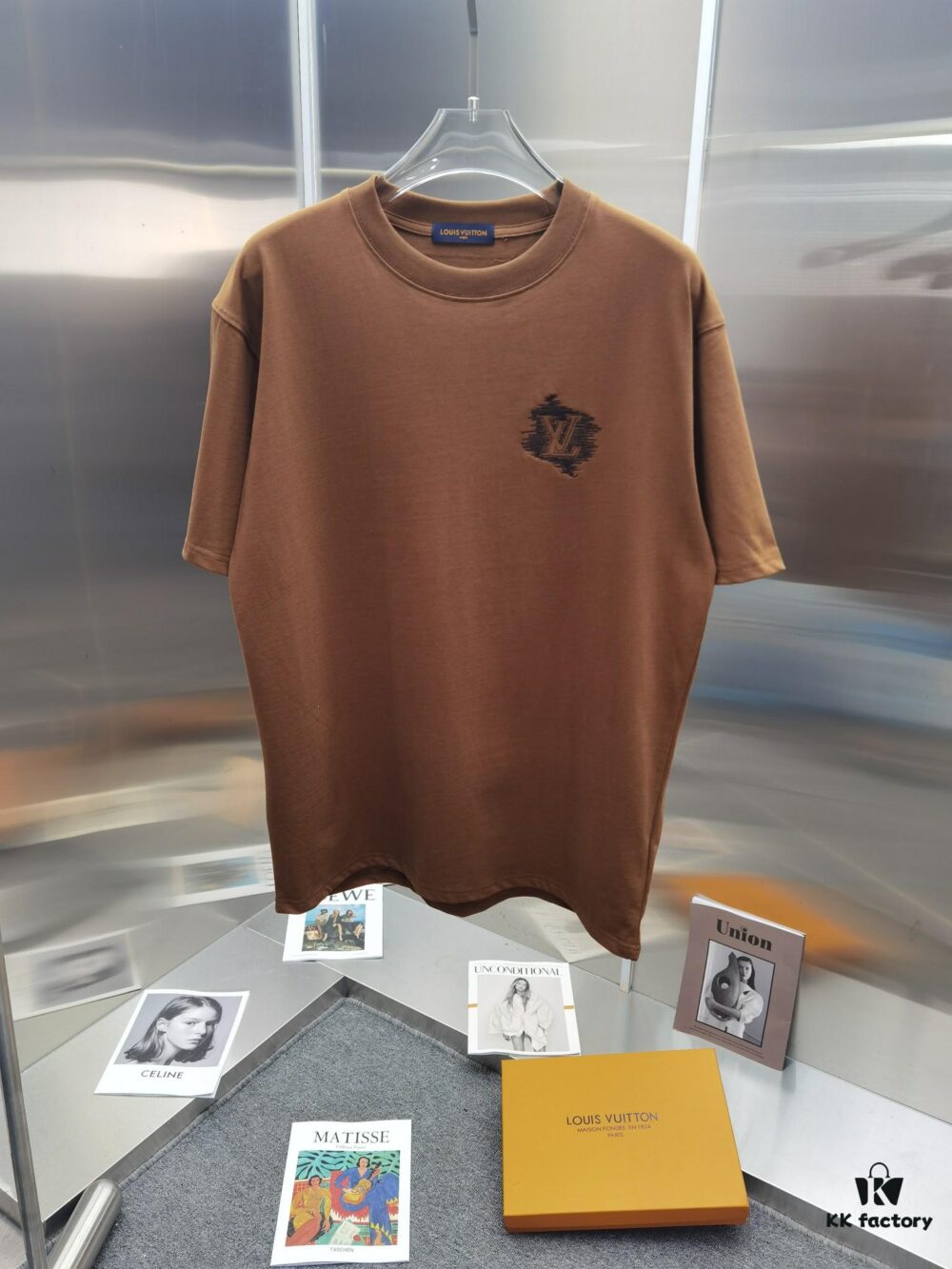 6930fa9b6e68136f4d9b45cb Louis 1V (Embroidered Premium Version, Distinct from Standard Stock) Short Sleeve T-Shirt