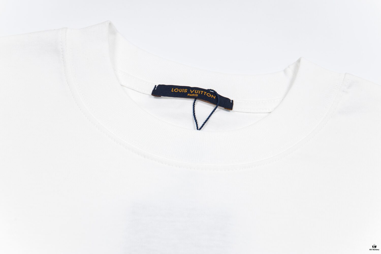 6930fae36e68136f4d9b461a Louis Vuitton LV 25SS New Arrival Logo Print Round Neck Short Sleeve T-Shirt
