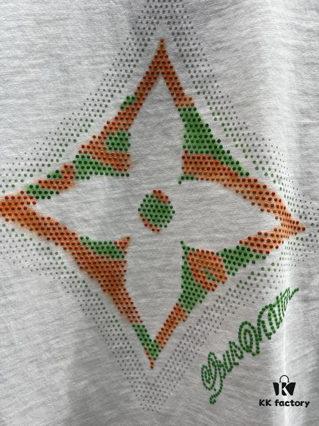 6930fb086e68136f4d9b4635 Louis Vuitton Logo-Embellished Short Sleeve T-Shirt