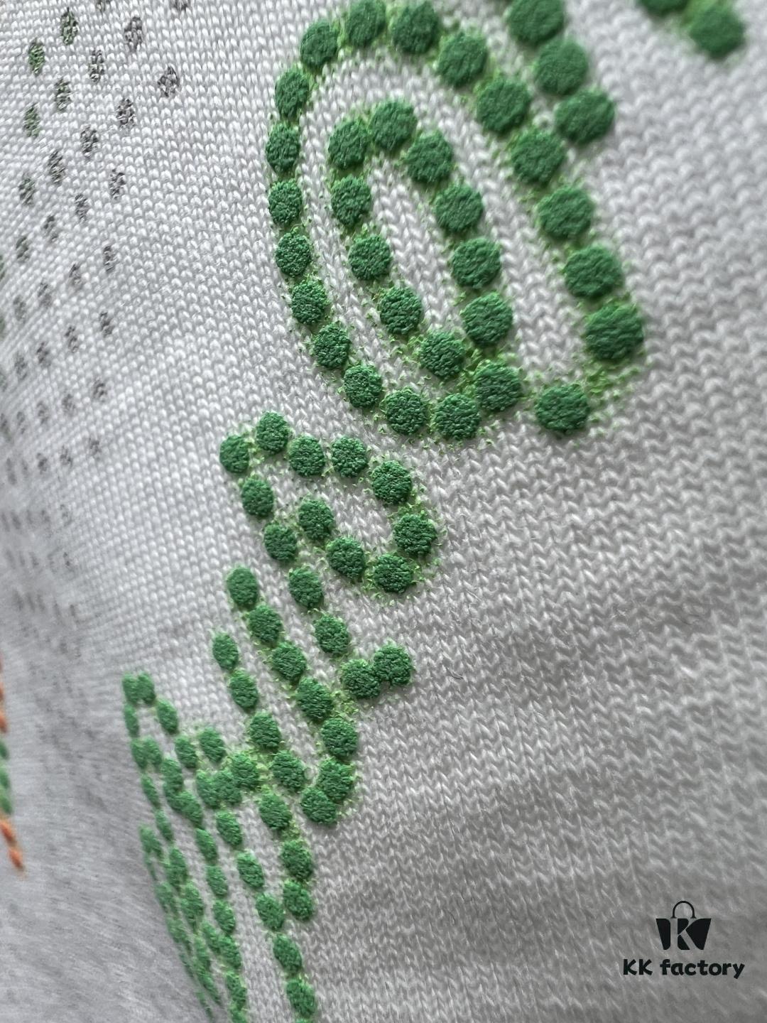 6930fb086e68136f4d9b4636 Louis Vuitton Logo-Embellished Short Sleeve T-Shirt