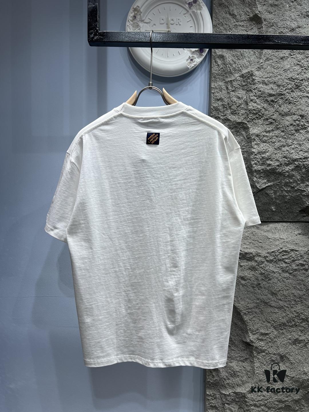 6930fb0b6e68136f4d9b463a Louis Vuitton Logo-Embellished Short Sleeve T-Shirt