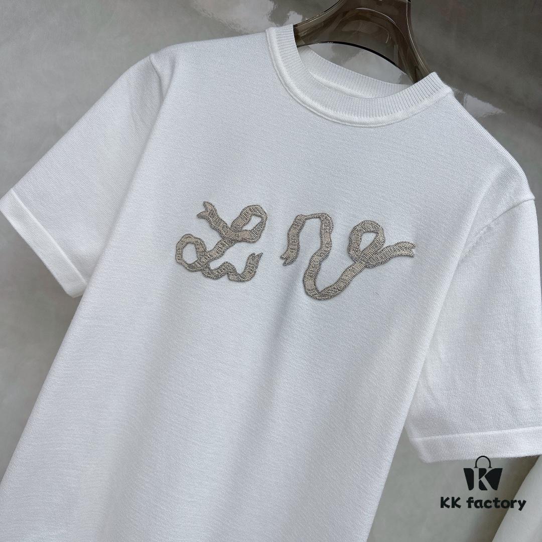 LV 2025SS New Arrival Short Sleeve T-Shirt, Fashionable and Stylish, Minimalist Versatile Design