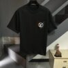 6930fbc16e68136f4d9b46f4 LV Louis Vuitton Spring/Summer 2025 New Arrival Classic T-Shirt! Made from 26g high-density pure cotton fabric for exceptional comfort. Features a minimalist, stylish design with a slightly loose fit, offering a relaxed and versatile silhouette perfect for various occasions. Ideal for shopping, gatherings, or casual outings, this T-shirt adds a touch of fashion and individuality to your look.