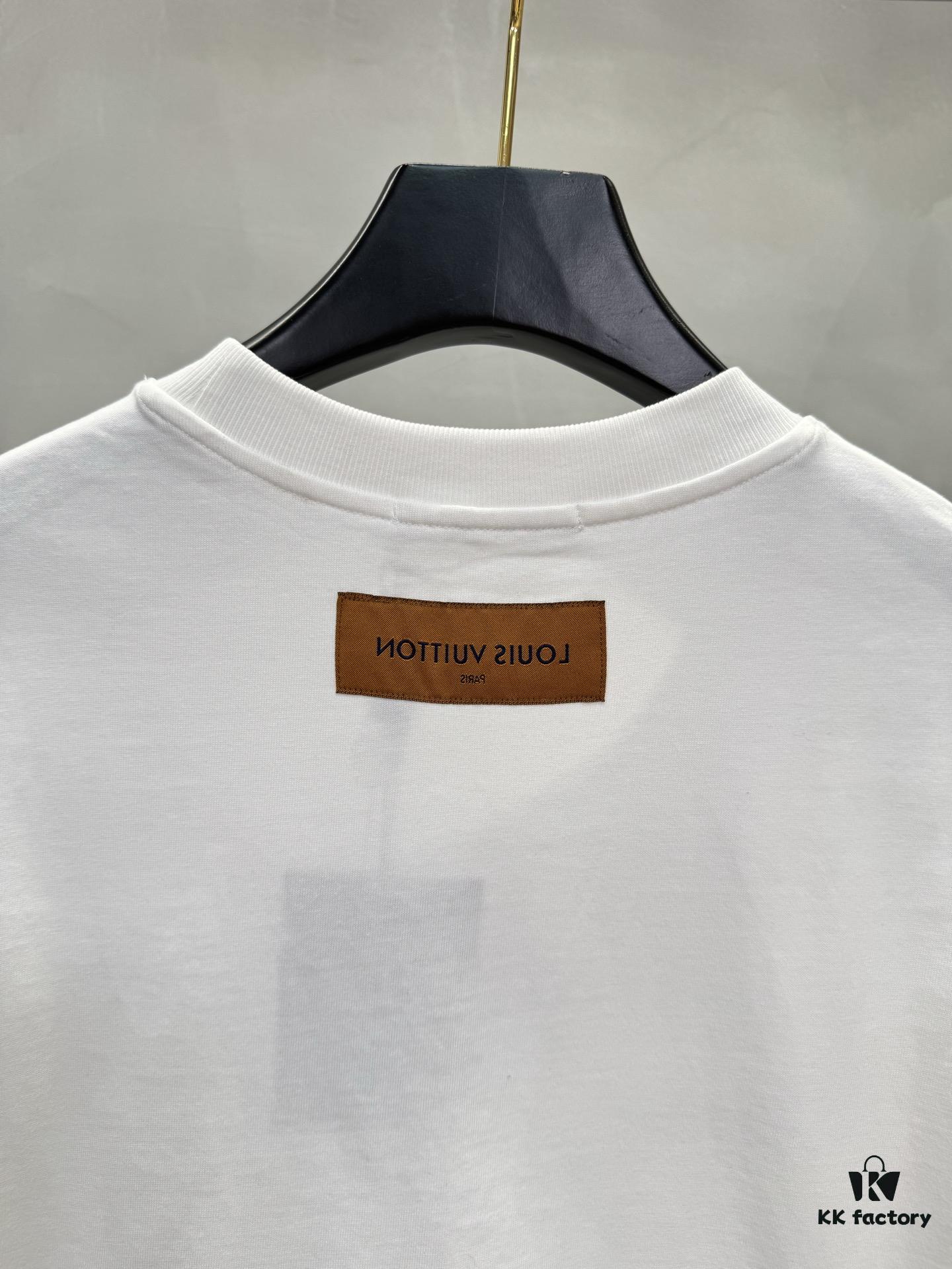 6930fbc16e68136f4d9b46f5 1V 25SS Spring New Arrival T-Shirt! 260g High-Density Cloud-Embroidered Cotton Fabric, Comfortable Wear. Minimalist Design, Fashionable and Trendy. Slightly Oversized Fit for Casual Comfort, Suitable for Various Occasions. Whether Shopping, Gathering with Friends or Relaxing, This T-Shirt Adds Style and Personality to Your Look.