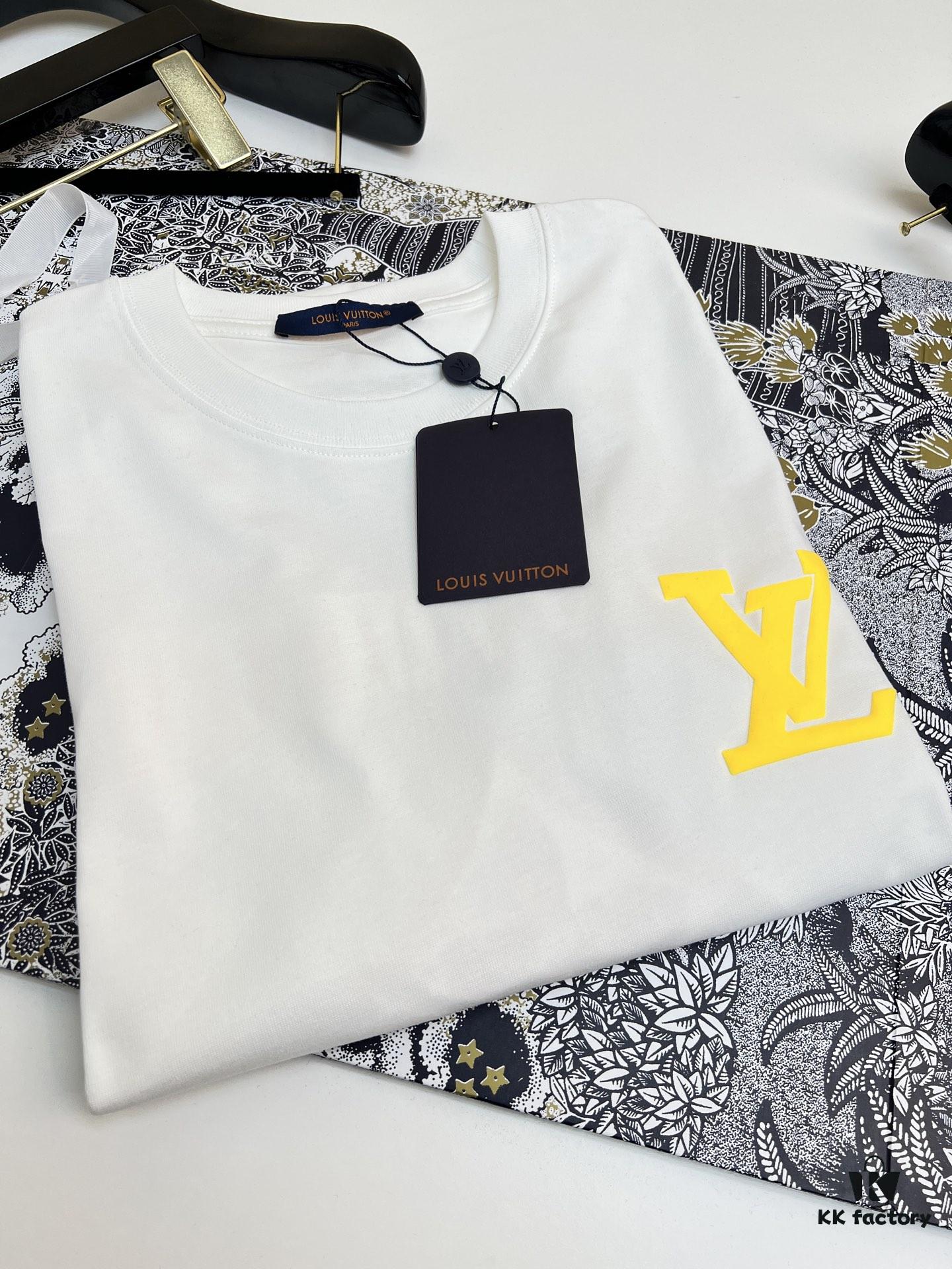 6930fc0c6e68136f4d9b4745 High-Quality LV 25SS Classic Color T-Shirt New Arrival! This vibrant and youthful design is full of energy, featuring the latest season's signature bear series. Crafted with premium 280g 100% cotton fabric and advanced printing technology for a highly dimensional color transition. Ideal for spring and summer, perfectly matches jeans, chinos, or shorts — a must-have wardrobe staple.