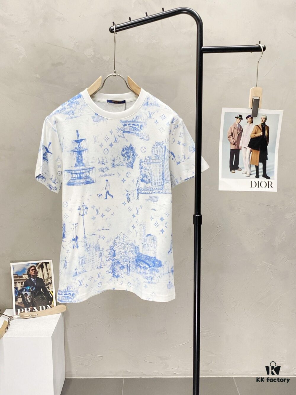 6930fc196e68136f4d9b4751 Louis Vuitton LV Men's Casual Short-Sleeve T-Shirt, Exclusive New Arrival, Original Order High-End Custom, Premium Version, Fashionable and Versatile Bestseller, Imported Fabric, Ultra-Soft and Smooth Texture, Skin-Friendly Comfort, Top-Quality Craftsmanship from Authorized Factory, Complete with Three Labels