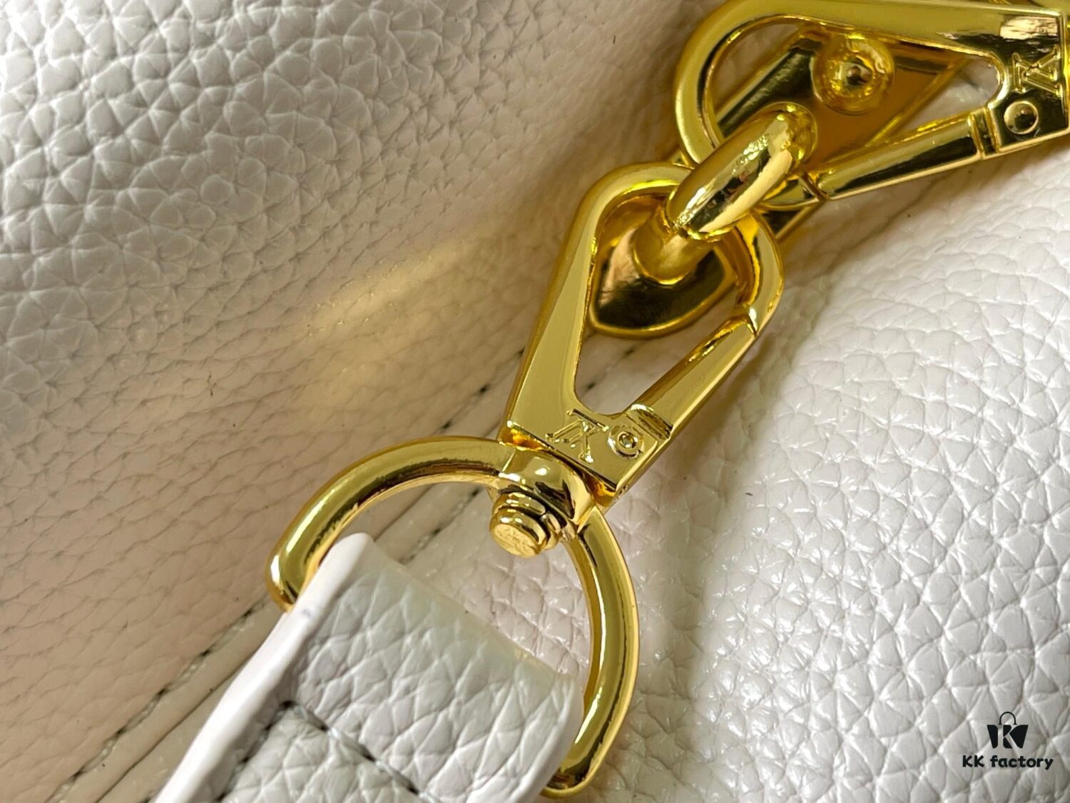 693106ad908475d562cd8db5 Guangzhou Stock Top Original M14971 White Capucines BB Bag