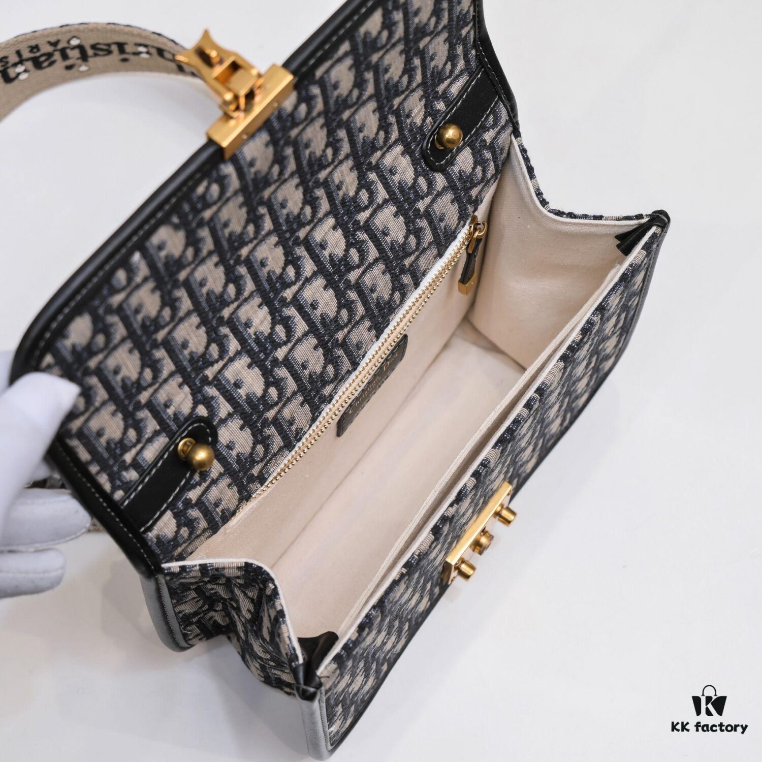 6931093c908475d562cd8e14 Shoulder Strap Style 🔥🔥‼ Original Design Development! No Detail Overlooked... DIOR OBLIQUE Flap Top-Handle Mini Bag, Signature Canvas with Smooth Calfskin Trim, Vintage Gold-Tone Metal Lock Closure, Detachable Chain Strap with 'CD' Logo in Vintage Gold-Tone Metal, Can Be Carried as a Shoulder or Crossbody Bag