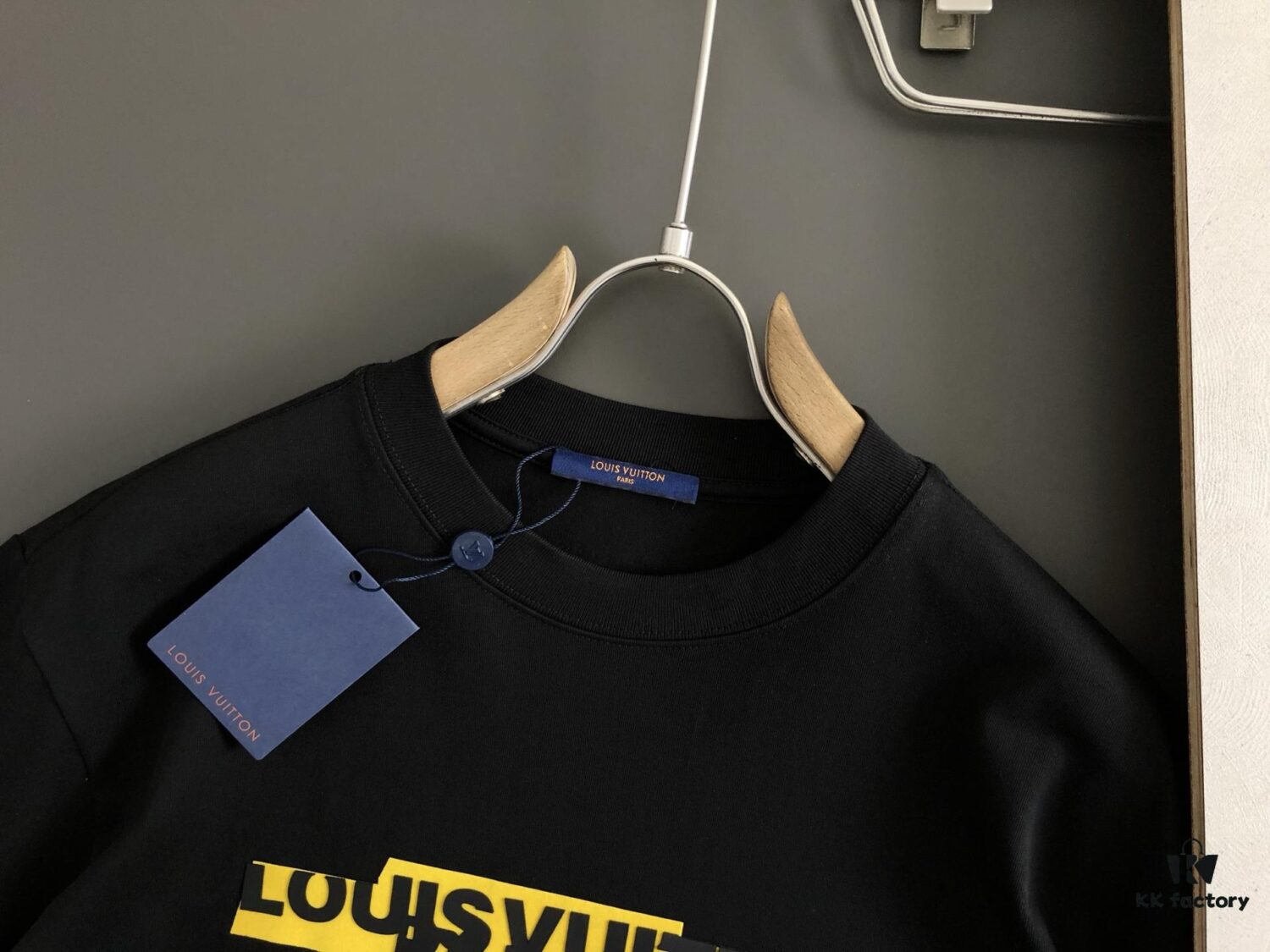 69310ec6908475d562cd8ef5 L Brand * S-XL Relaxed Fit 25 Spring New Arrival Classic Letter 3D Rubber Print Heavyweight T-Shirt, High-End Quality Original Counter Round Neck Support, Top-Tier Craftsmanship with Imported Premium Custom Silk Thread, Excellent Hand Feel, Available on Official Website