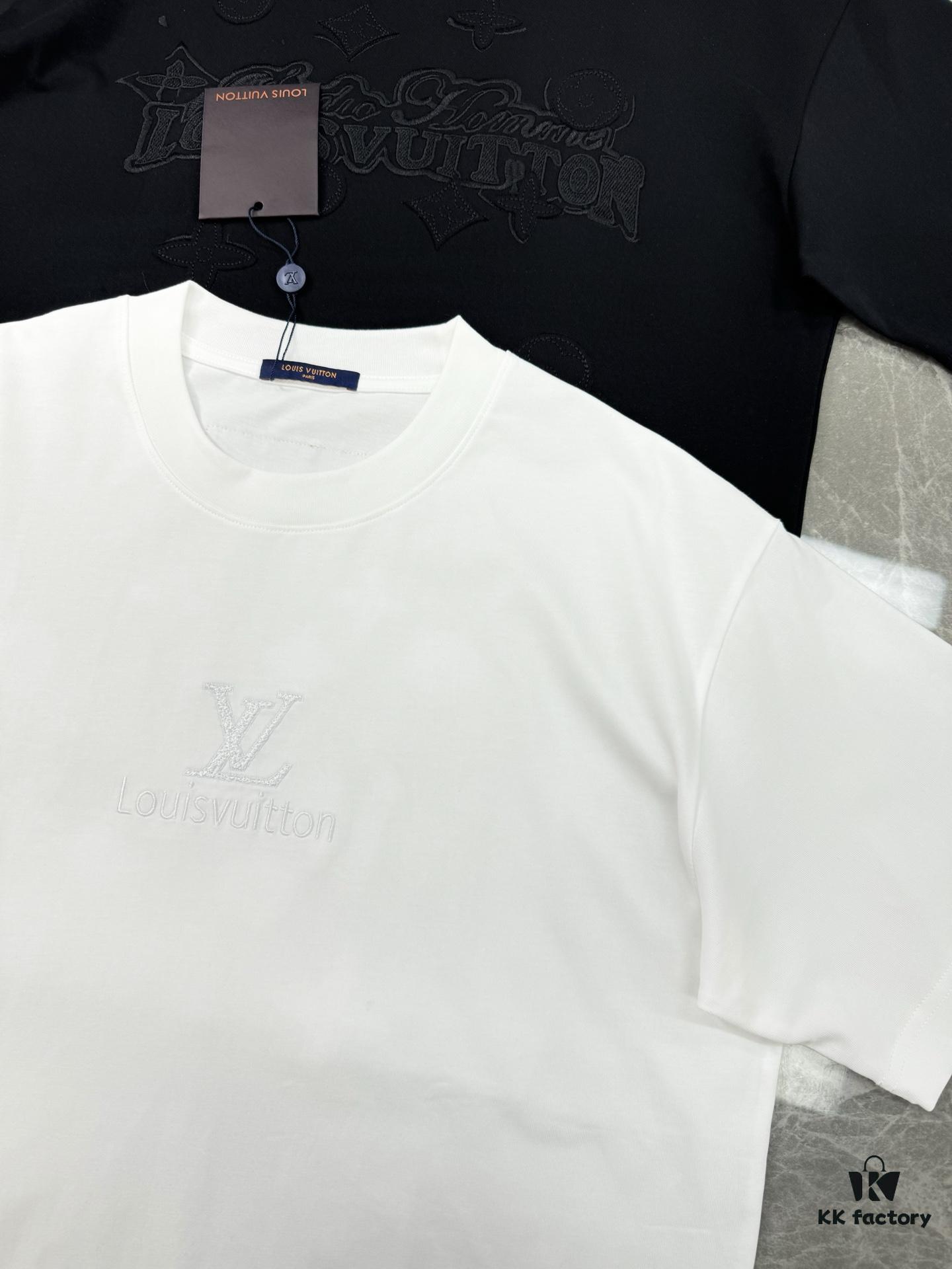 69310f55908475d562cd8f19 Donkey Brand * 25S New Arrival Unisex T-Shirt! Youthful Style with Full Embroidered Logo – Chest and Back Brand Lettering in Matching Thread Color, Modern Streetwear with Sunny Vibes! Premium Heavyweight 260g 100% Cotton Fabric, Reinforced Collar Ribbing, Clean Shoulder Stitching, Complete Triple Labeling. Colors: Black, White. European Size: S, M, L, XL (Recommended Size M for Height 175cm / Weight 70kg)