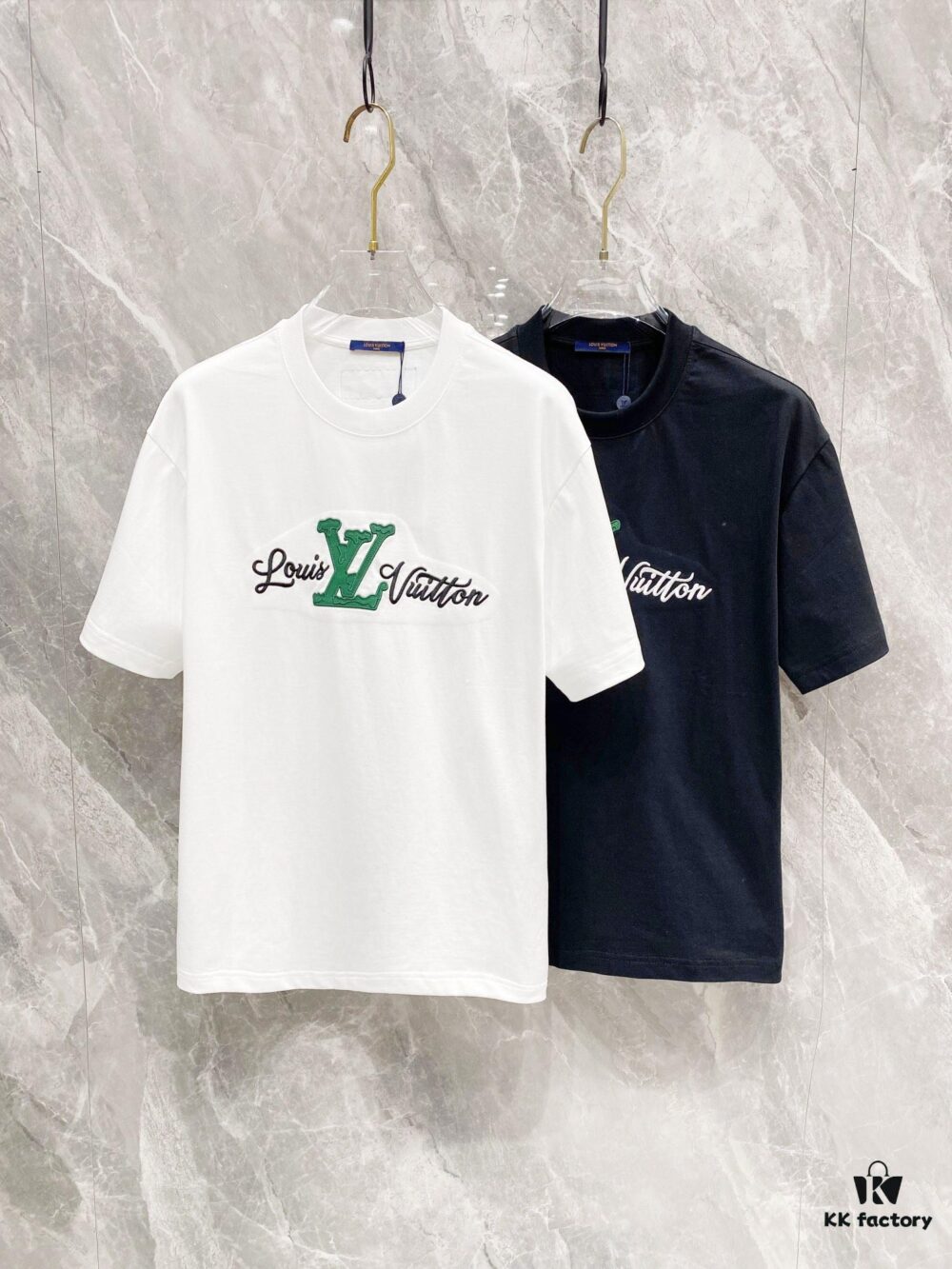 69311132908475d562cd8f4d 1V 25SS Spring New Arrival T-Shirt! 260g High-Grammage Pure Cotton Fabric, Comfortable to Wear. Minimalist Design, Fashionable and Trendy. Slightly Loose Fit for Casual Comfort, Suitable for Various Occasions. Whether Shopping, Hanging Out or Relaxing, This T-Shirt Adds a Touch of Style and Personality.