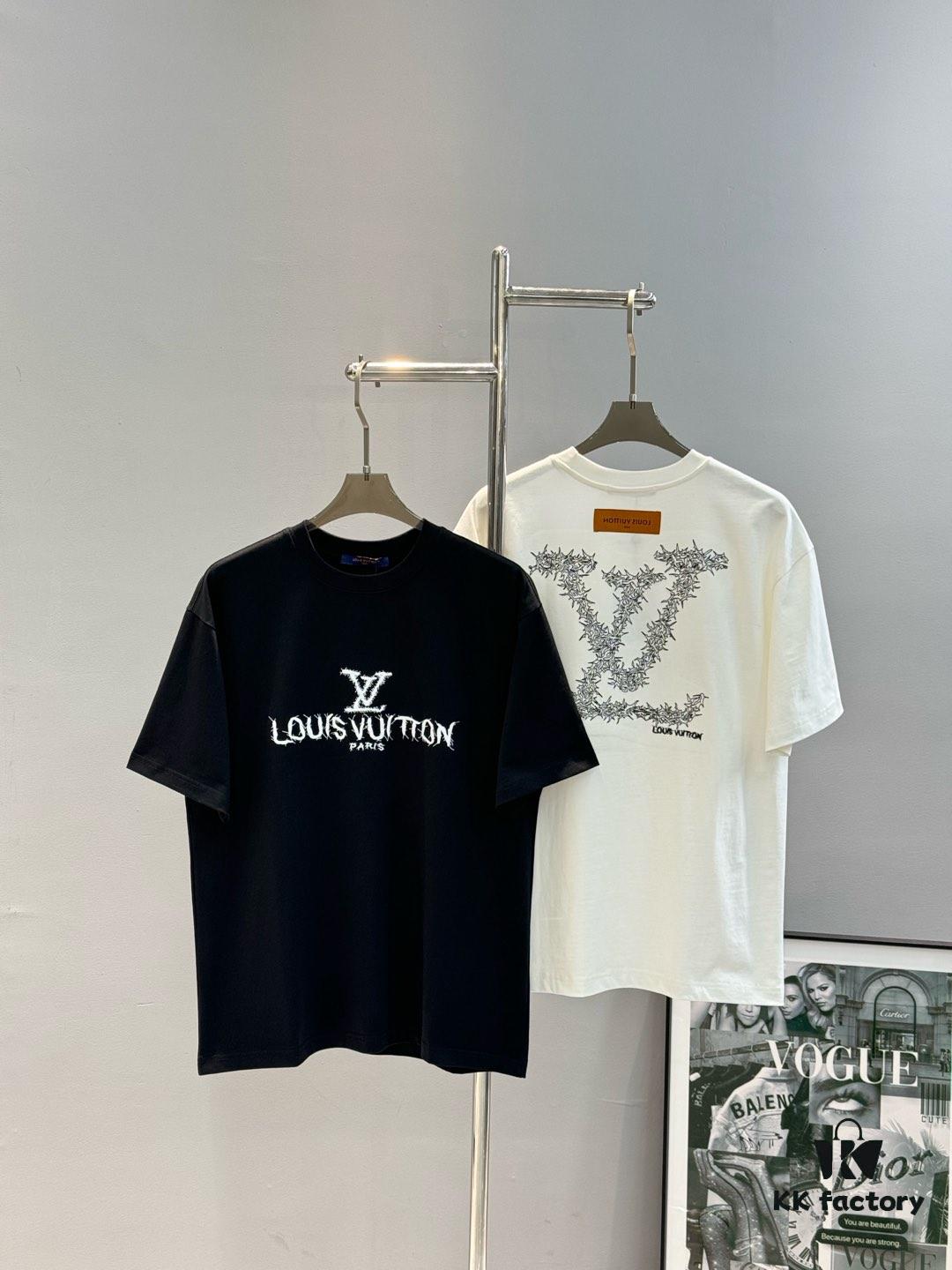 69311179908475d562cd8f59 Donkey Brand * 2025 New Arrival Streetwear T-Shirt, Unisex Design – Heavyweight Style Recommended! 260g Pure Cotton Fabric Offers Exceptional Comfort, 3D Embroidery on Chest with Brand Lettering Highlighting the Theme, Back Features Classic Airplane LV Texture Pattern for a Distinctive Visual and Tactile Experience, Triple Labels Included