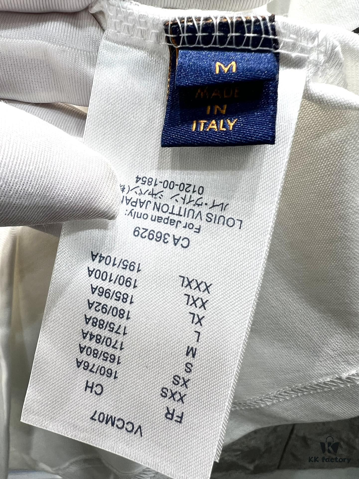 69311318908475d562cd8fcc Louis Vuitton Embroidered Logo Short Sleeve T-Shirt