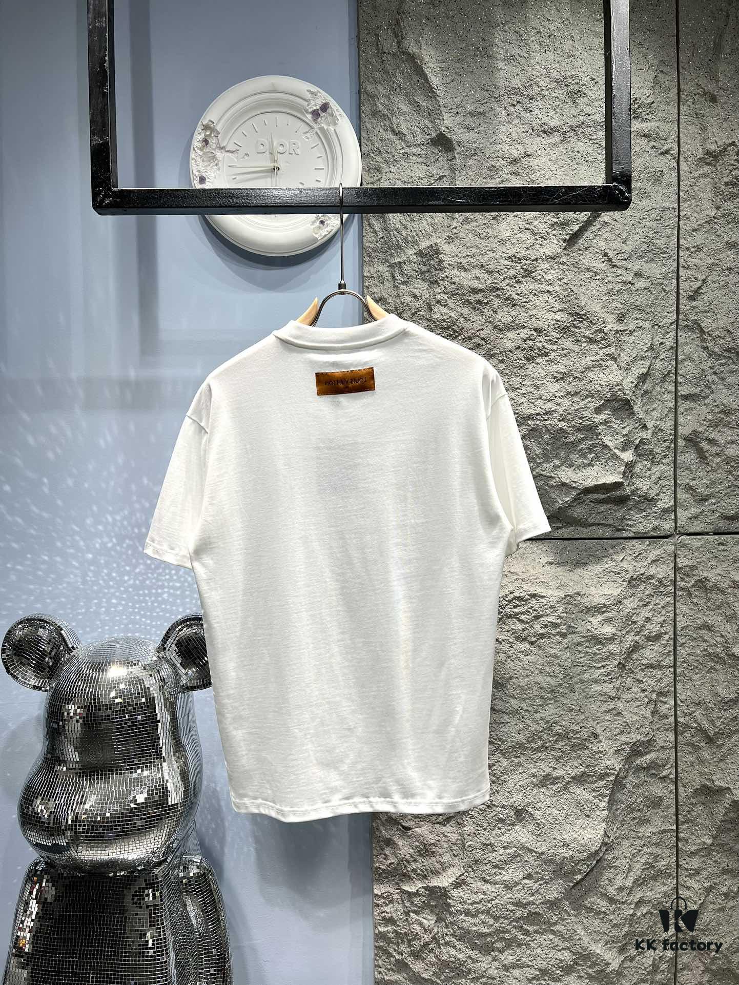 6931135a908475d562cd8fd8 Louis Vuitton Embroidered Logo Short-Sleeve T-Shirt